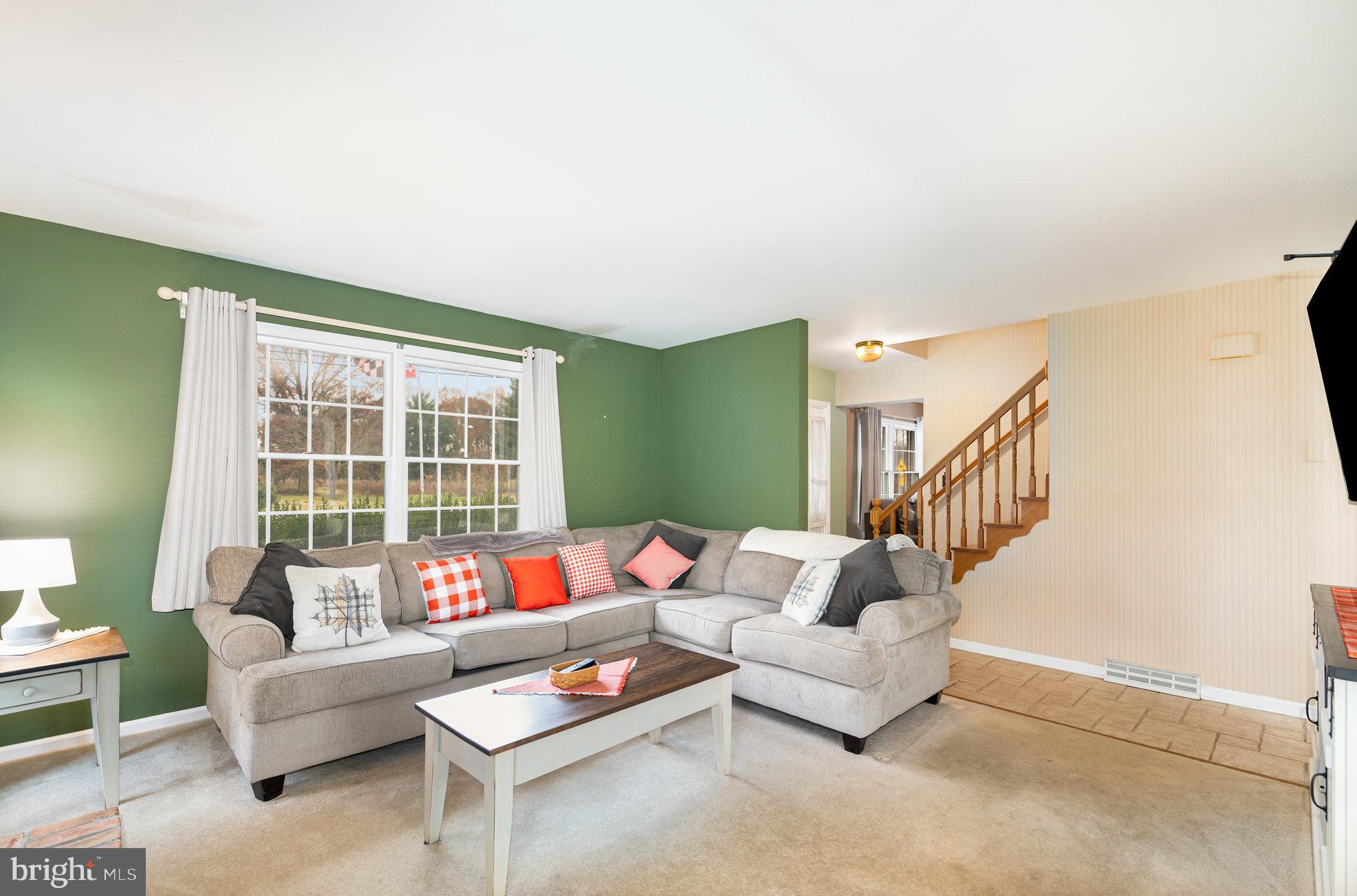 OAKINGTON MANOR - Residential