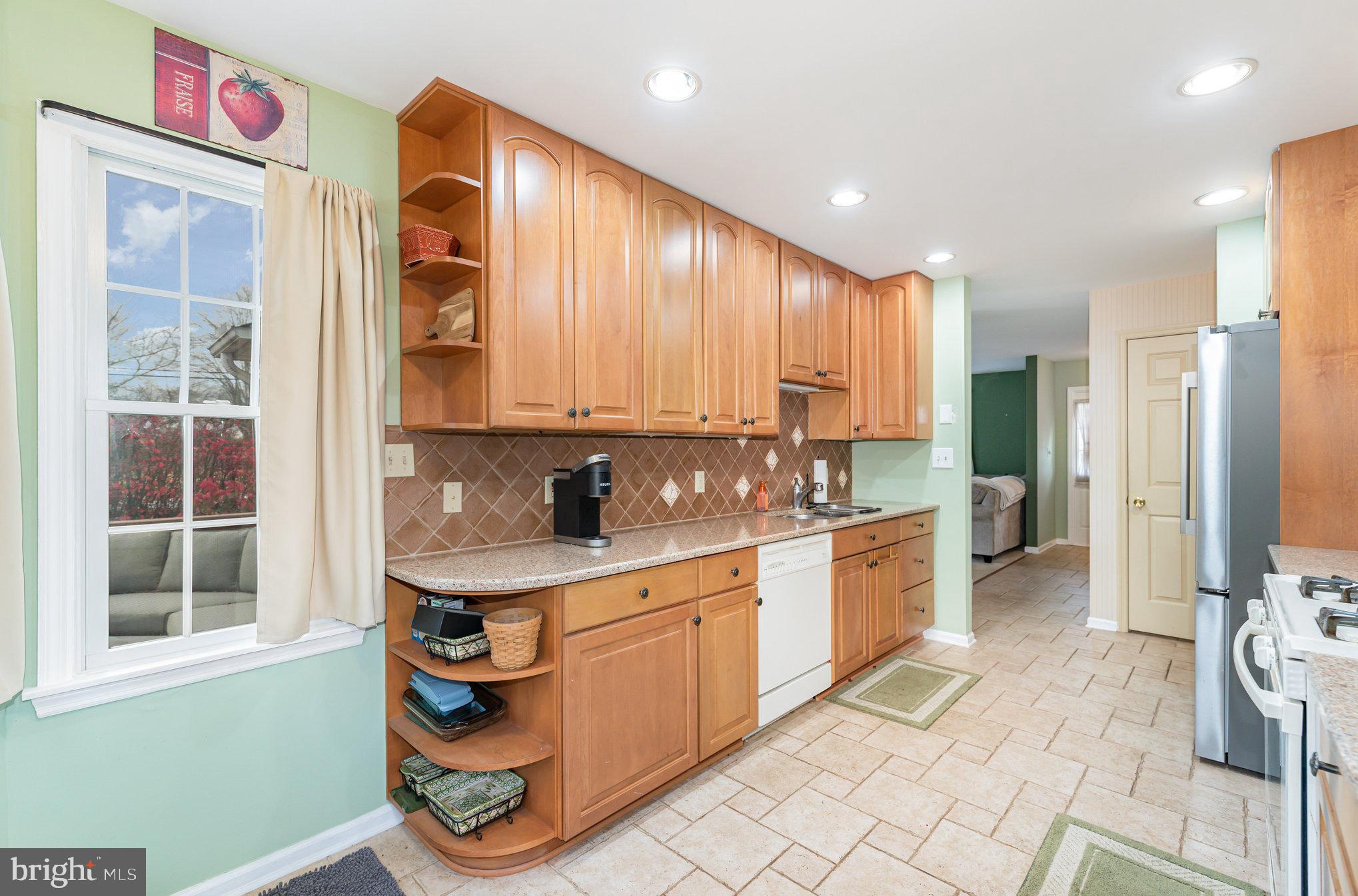 OAKINGTON MANOR - Residential