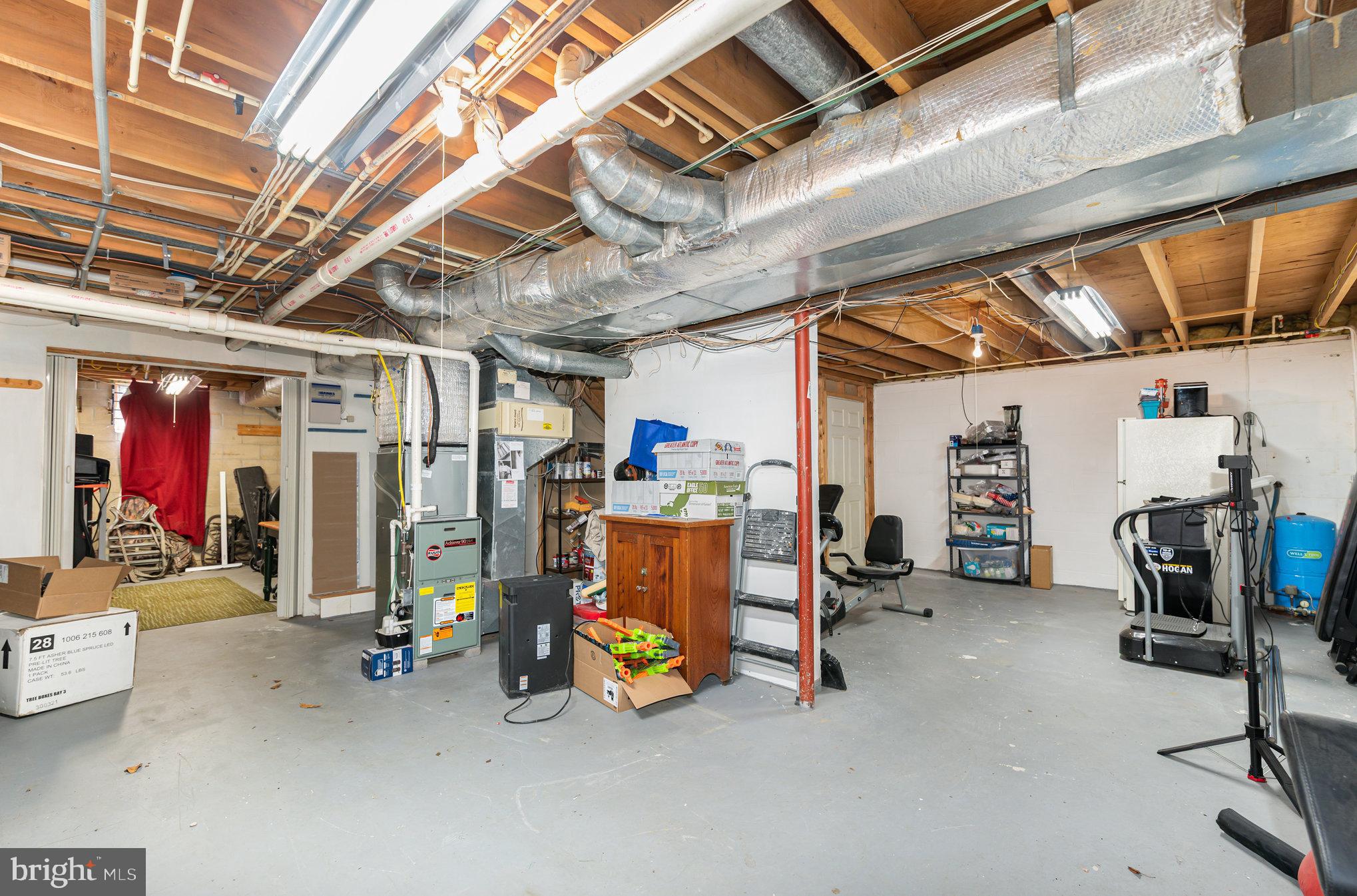 OAKINGTON MANOR - Residential