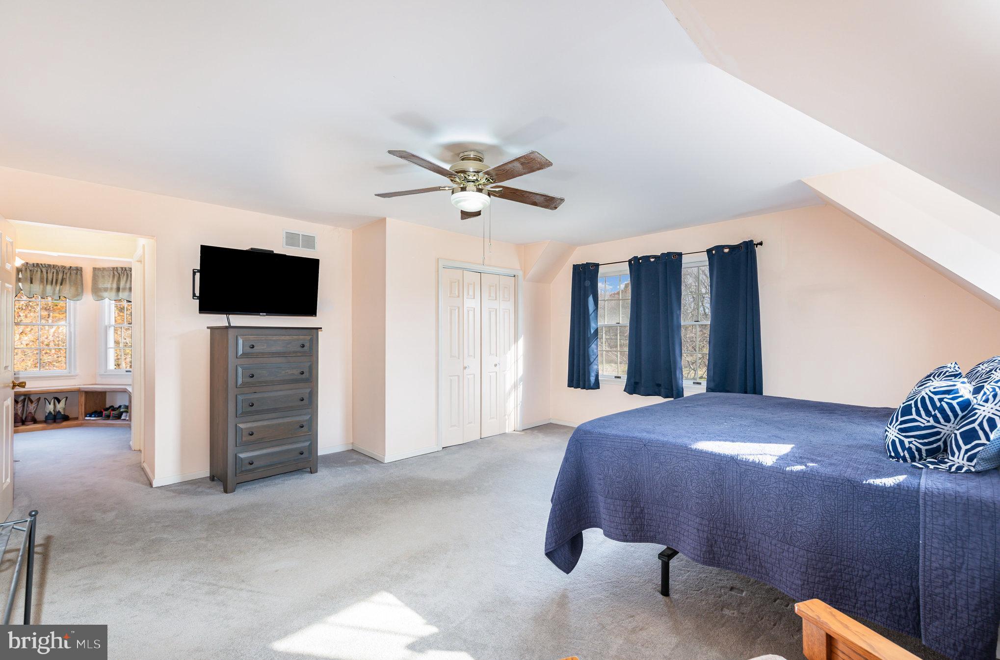 OAKINGTON MANOR - Residential