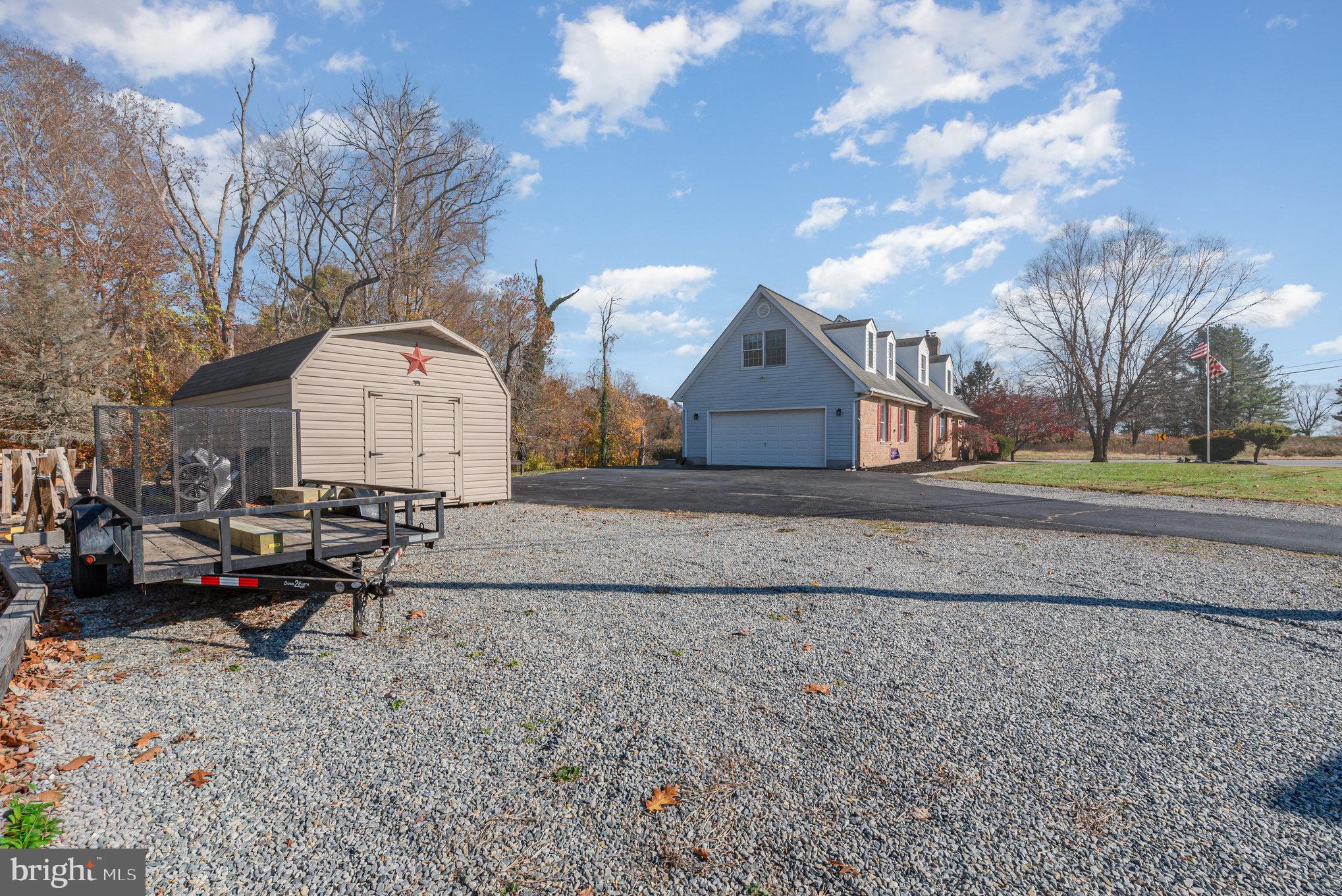 OAKINGTON MANOR - Residential