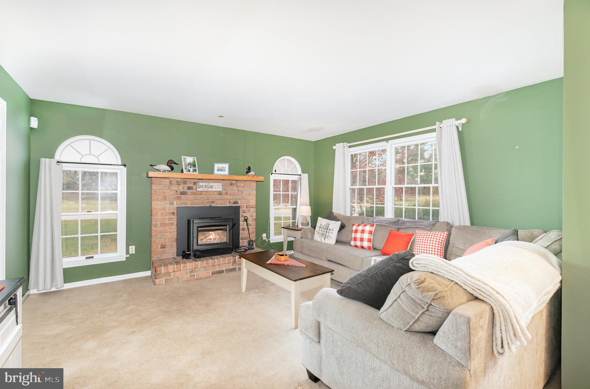 OAKINGTON MANOR - Residential