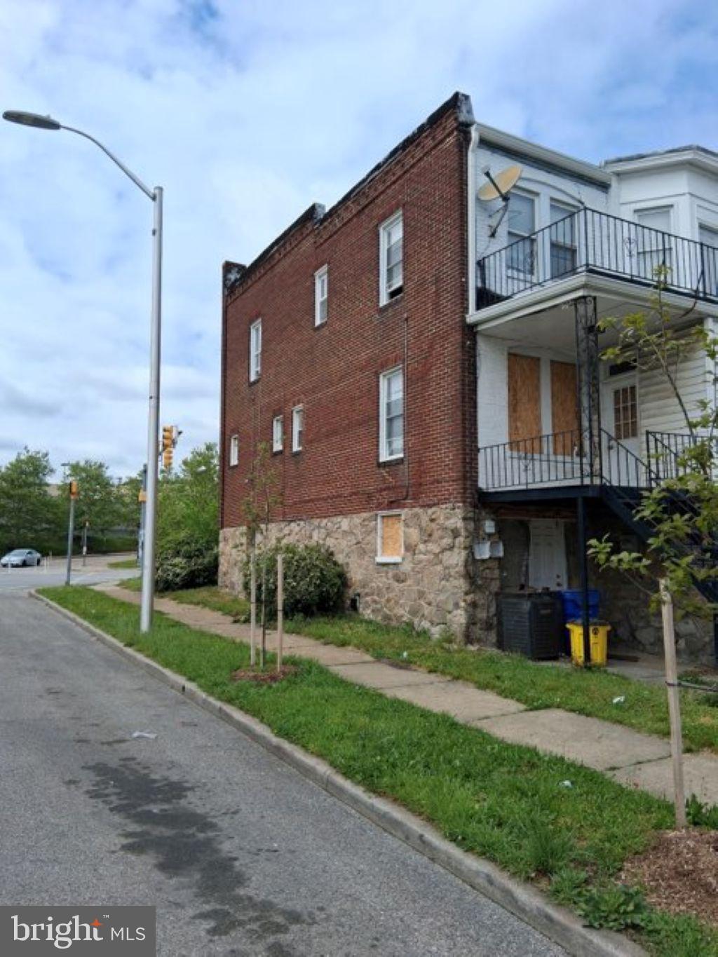 MONDAWMIN - Residential