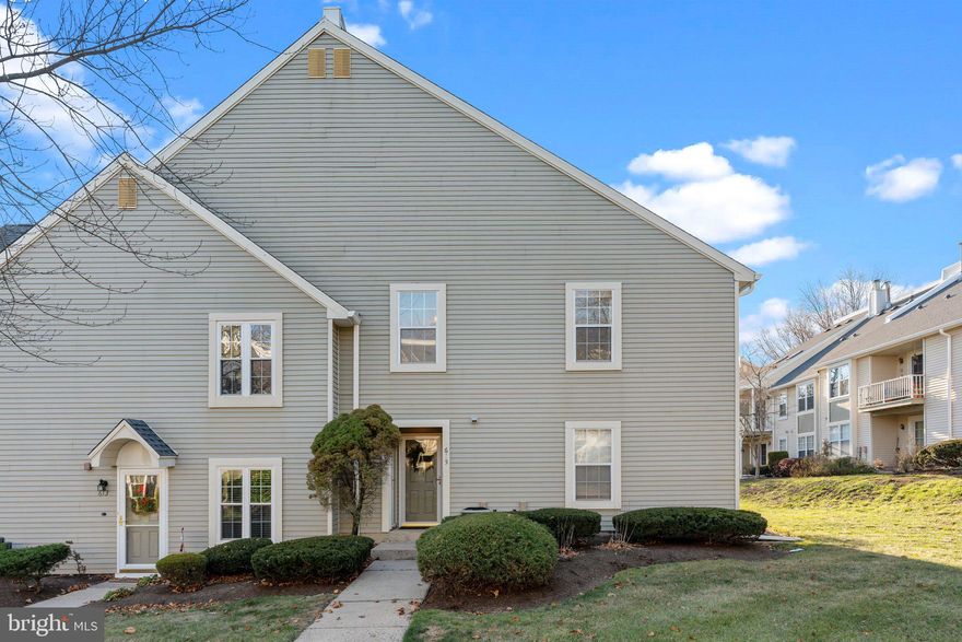 Two bedrooms, two bathrooms, PLUS loft are offered in this end unit Society Place condominium with vaulted ceiling and skylights.  Walk up the turned staircase to the open floor plan offering a dramatic two-story living room with sliding glass doors to a private covered balcony.  A neutral kitchen features oak cabinets, a gas stove, and a pass-through to the dining room, perfect for entertaining. The large main bedroom, with a walk-in closet, is down the hall, as well as a sizable second bedroom  (with walk-in closet) and a bath that can be accessed from the hall and second bedroom.  
You will love the loft overlooking the living room. that lends space as a private home office, playroom or guest quarters.    The convenient main floor laundry offers a newer full-size washer and dryer. Storage closet for bikes etc off the balcony.  
Society Place at Newtown Grant offers Pickle Ball courts, tennis, playgrounds, softball fields, two swimming pools, basketball courts, volleyball courts, a community clubhouse and much more! 
Council Rock North schools! 
The owner pays the association fee which includes the use of all the neighborhood amenities, lawn maintenance/snow removal, and trash.  
Take a short drive to the Village of Newtown and  Historic Newtown Borough to enjoy the many new restaurants and shops.  Hike in Tyler State Park, or take a 15-minute drive to Peddler's Village to spend the day.   
Close proximity to major commuting routes 195 and Route 1 making travel to Phila or NYC a breeze!