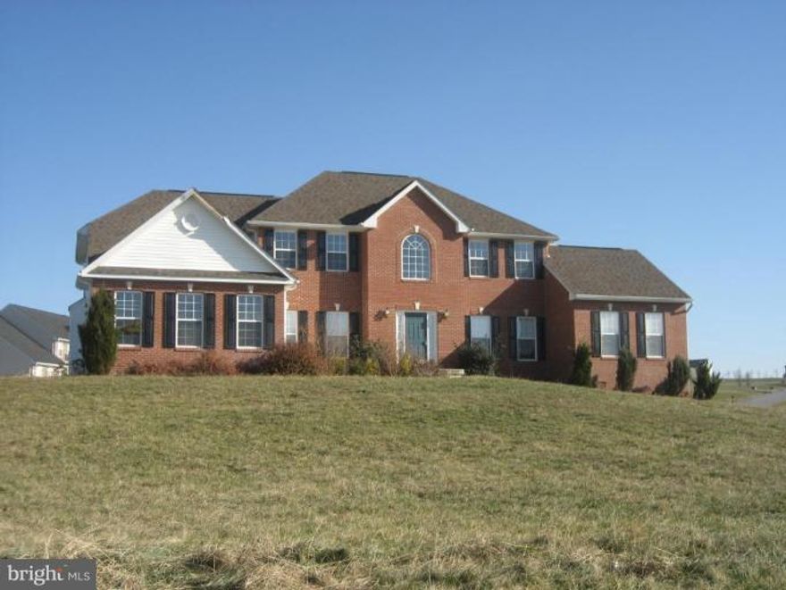 Beautiful home for sale in the sought out Spruce Hill Estates Community, lots of upgrades, ready to move in with no work needed, shows well. Has a 3 car garage, two huge sunroom additions, gourmet kitchen, luxury master bath, ceramic tile, whirpool jets, brick front a "must see". Also includes optional third bath on upper level