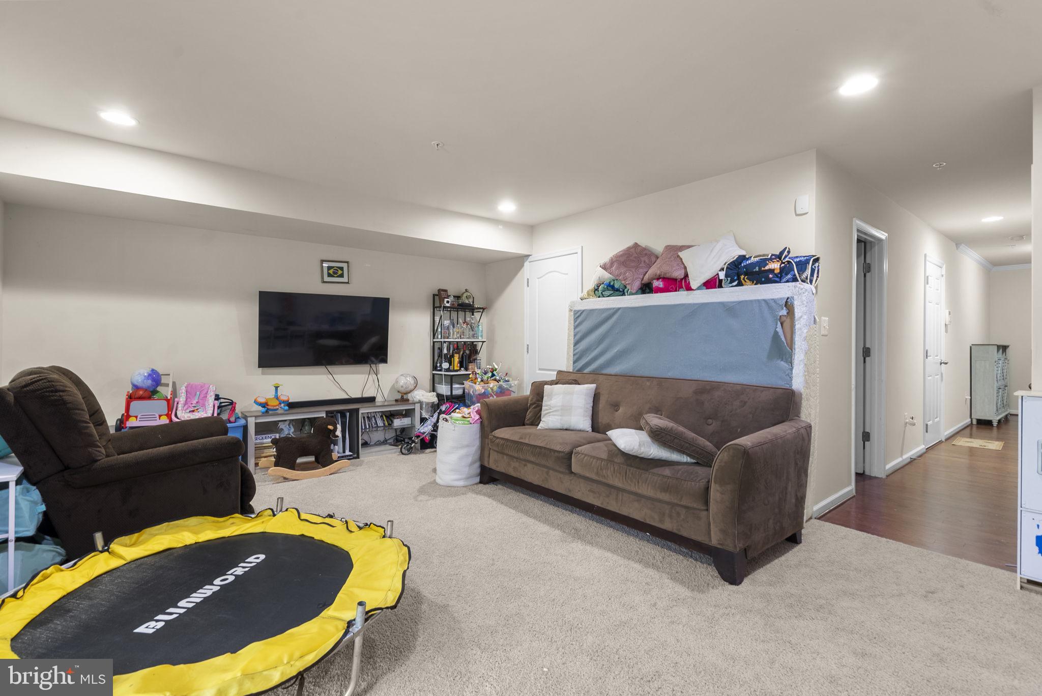 TANYARD SPRINGS - Residential