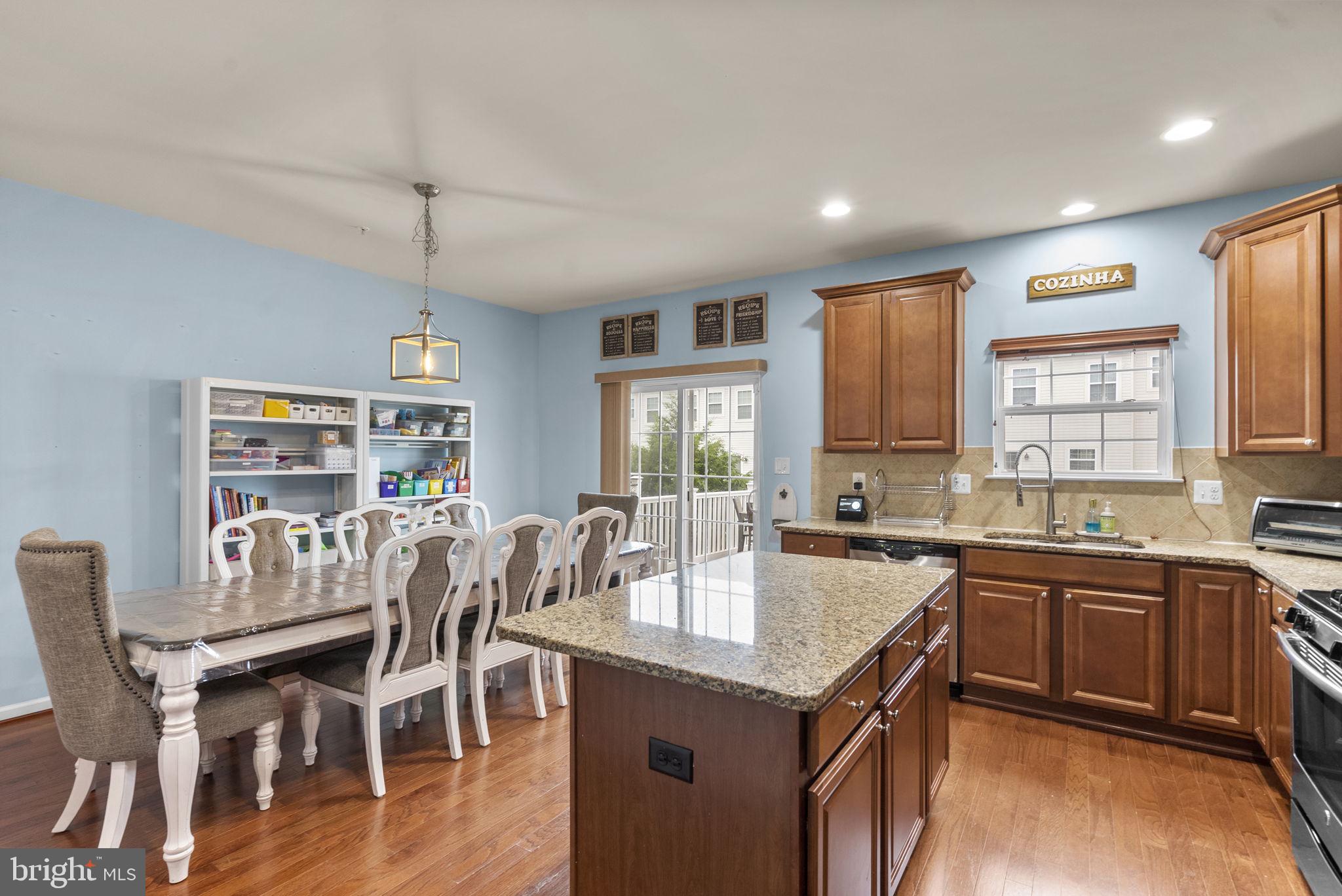 TANYARD SPRINGS - Residential