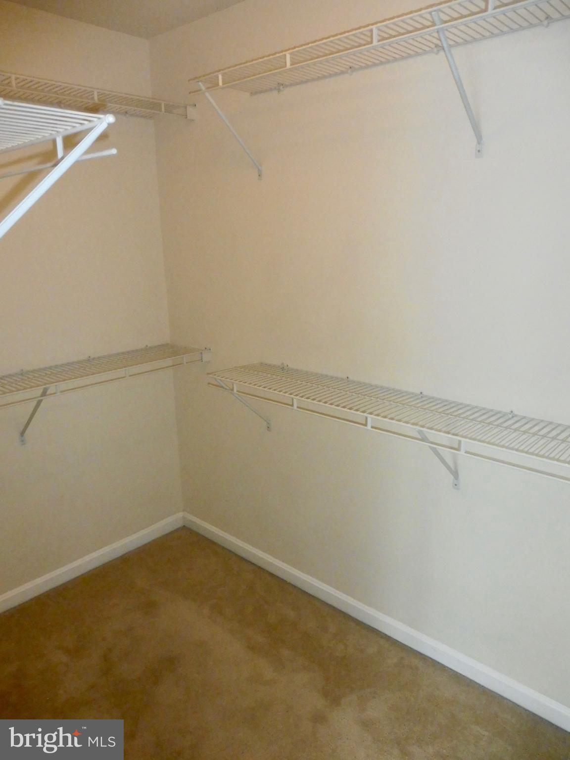 WHEATON HILLS - Residential Lease