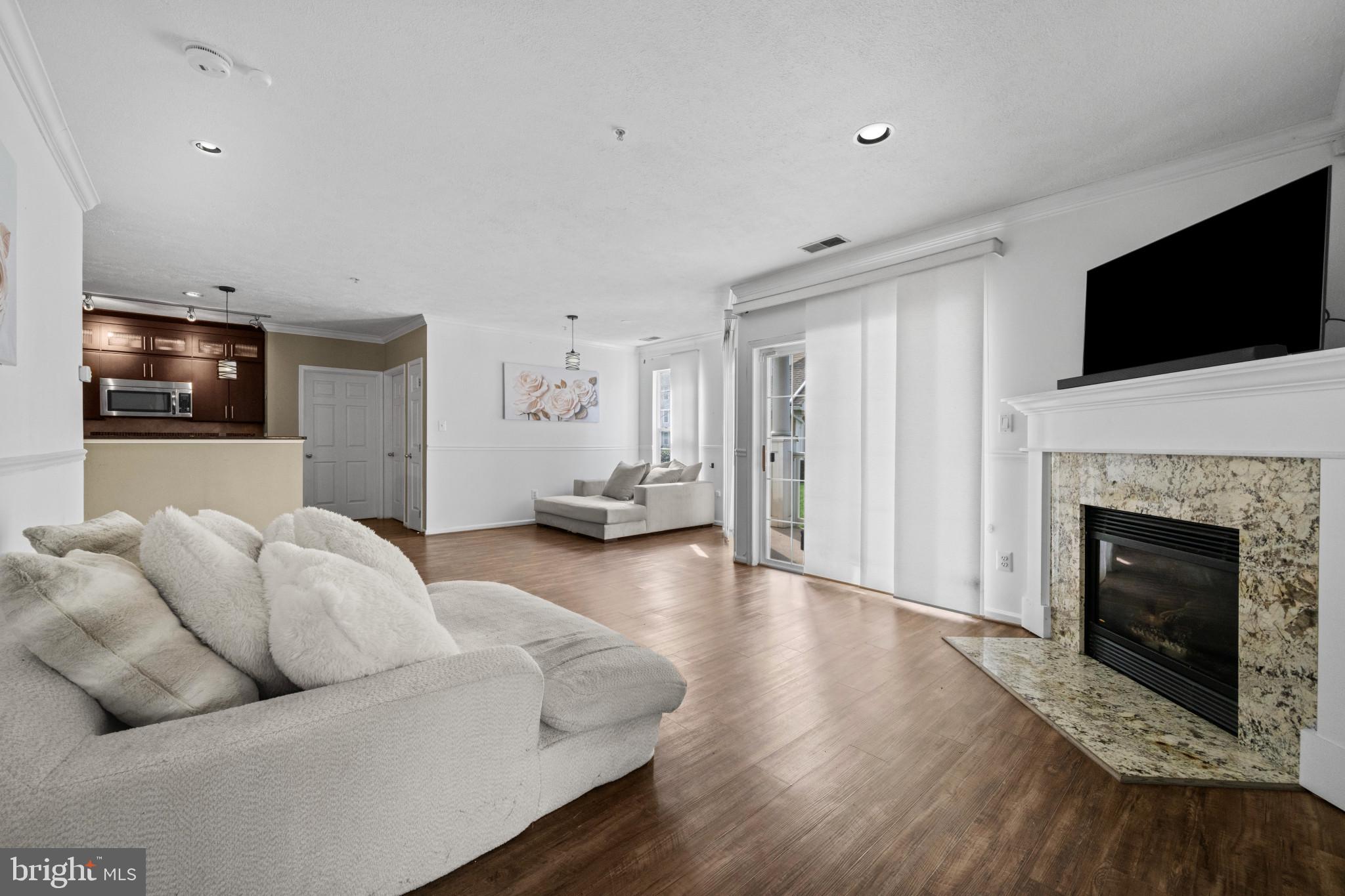 HOLLINGTON - Residential