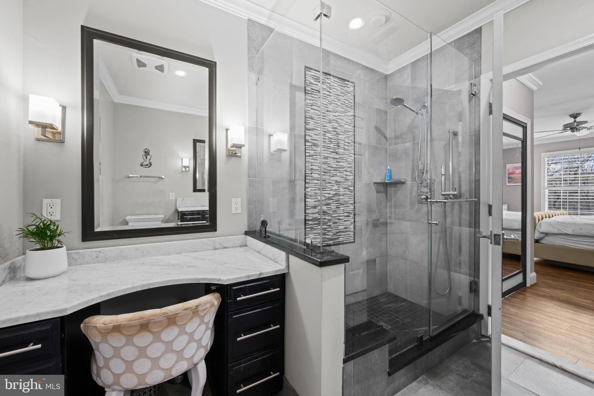 HOLLINGTON - Residential