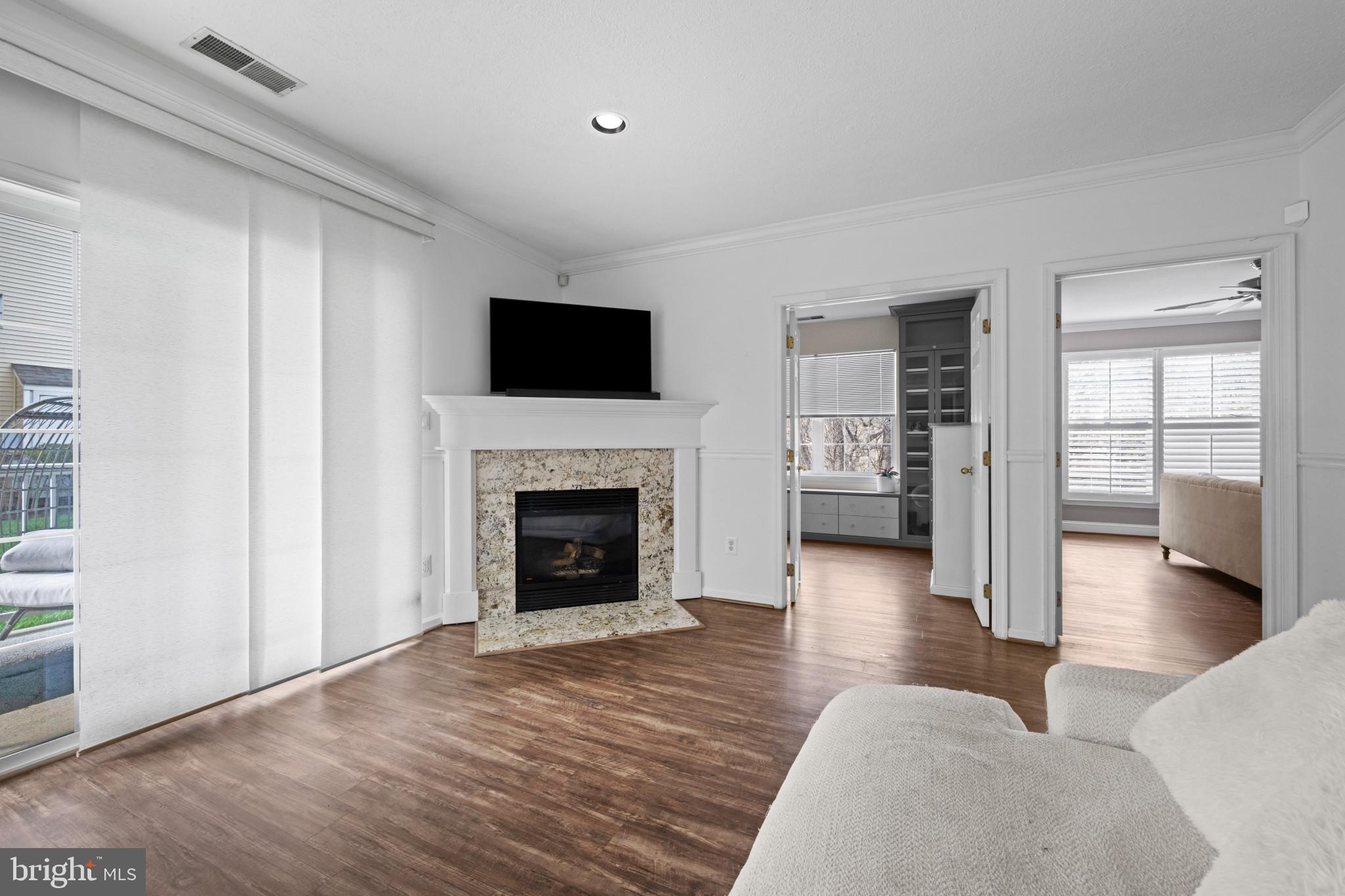 HOLLINGTON - Residential