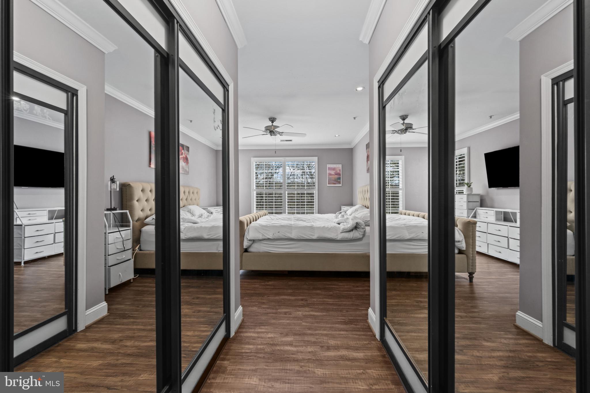 HOLLINGTON - Residential