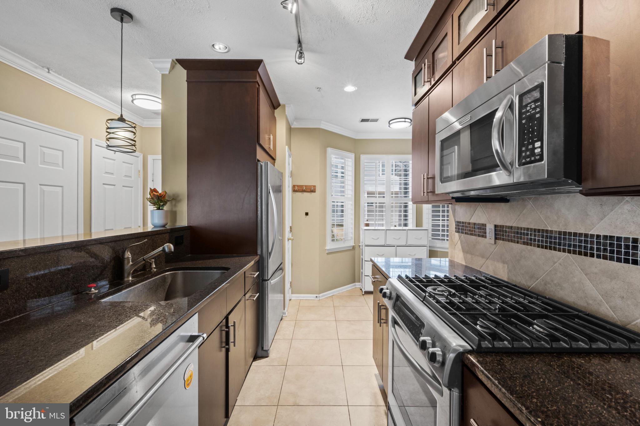 HOLLINGTON - Residential