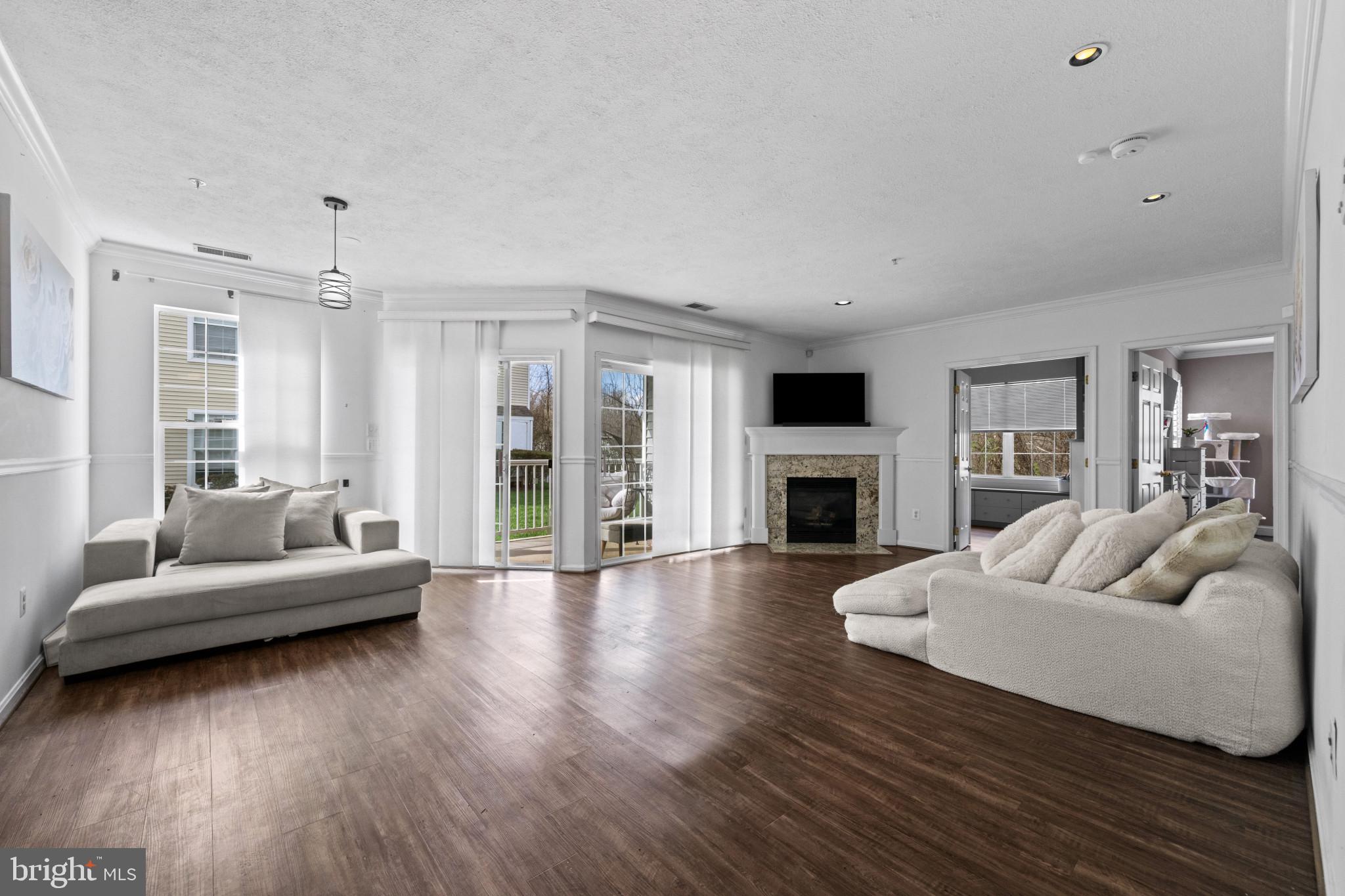 HOLLINGTON - Residential