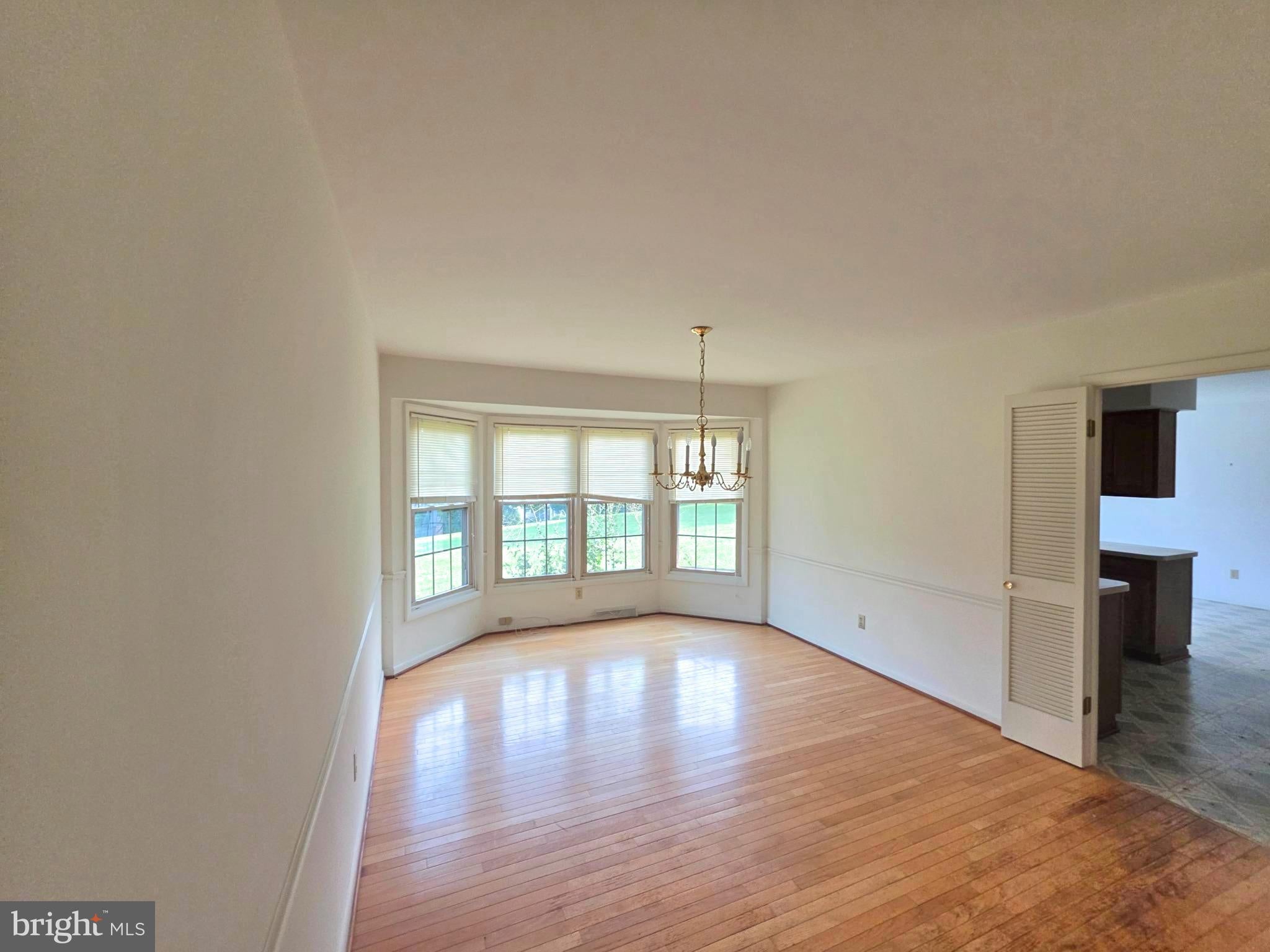 3765 COMPTON LANE