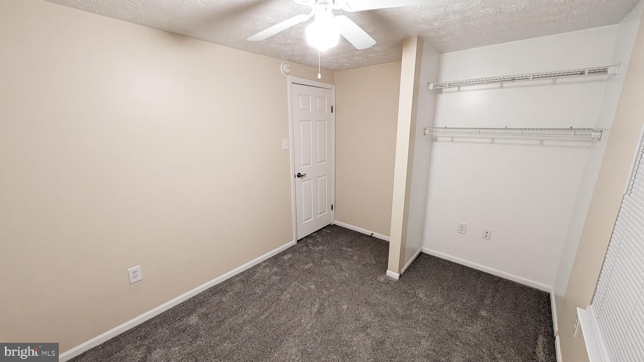 OAK POND - Residential