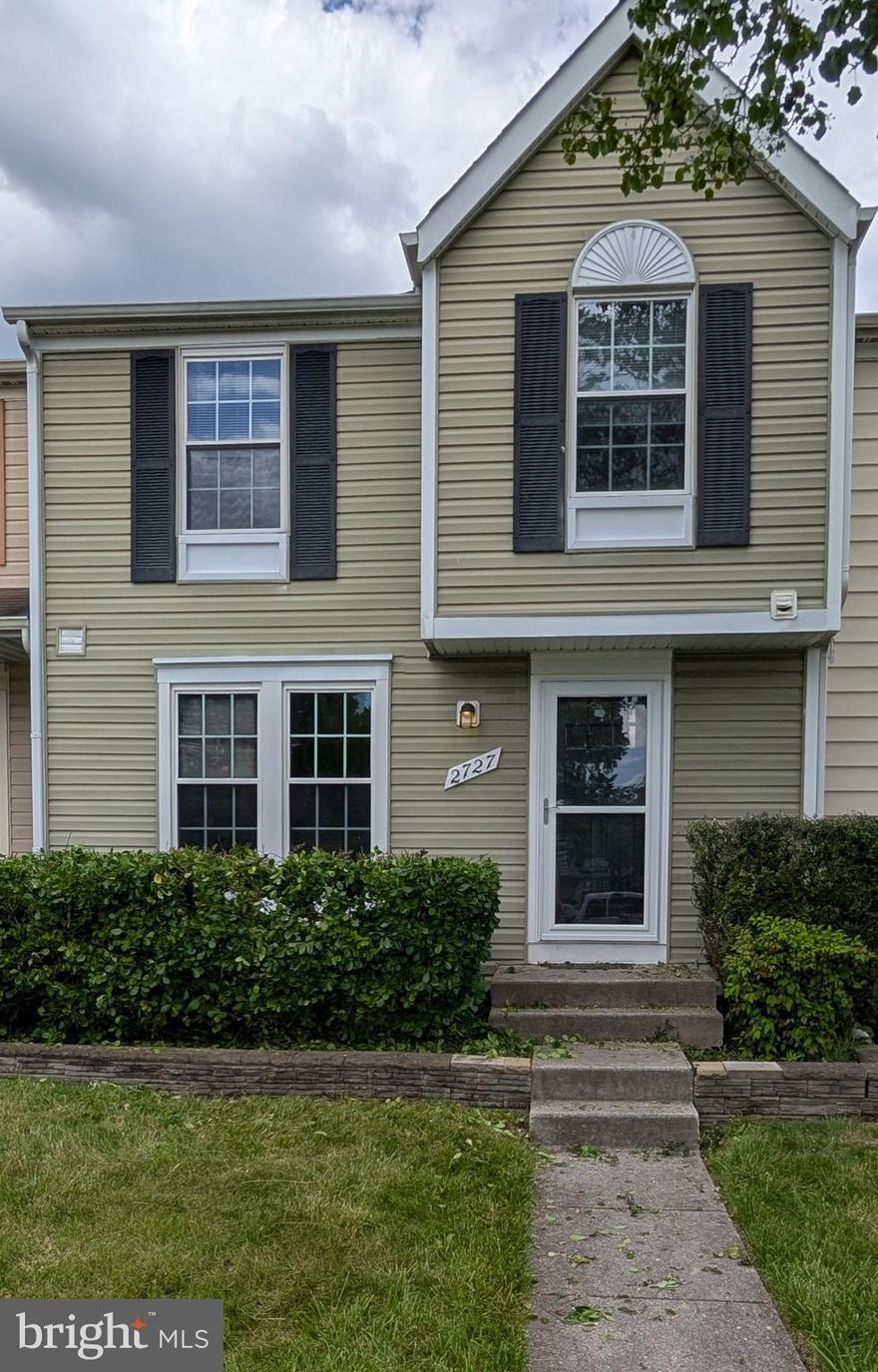 A lovely newly renovated 3BR 2.5BA townhouse in the desireable Oak Pond subdivision.
The front of the home has been nicely landscaped in low-maintenance shrubbery. 
There are (2) assigned parking spaces in front of the unit (plus lots of visitor parking spots)  leading up to the new storm door and new entry door.
There is a new roof, and the windows are all double paned vinyl replacement.
Step inside to the new ceramic tile hallway;  the powder room is off to the right and features a granite floor and a cabinet style vanity with a marble top.
The eat-in kitchen with maple shaker cabinetry and pergo flooring is to the left.  
The stainless steel microwave and glass-topped stove are new, as are the granite countertops, sink, and faucet.
The living room and dining area have new solid wood flooring as well as recessed lighting.  
Patio doors lead outside to a nice-sized deck that is non-splintering synthetic wood.
Upstairs sports all new carpeting and there are new closet doors in the primary bedroom.  
Note the depth of the soaking tub in the upstairs bathroom!
The basement, which has a finished recreation room with extra storage closets, has a door to steps leading up to the back yard.
Also in the basement is a 3/4 bath with heated floors and new cabinetry, and a utility room with a washer, dryer, and a new hot water heater.
All levels of the home have been freshly painted.
Home Inspection is for the Buyers Information Only.