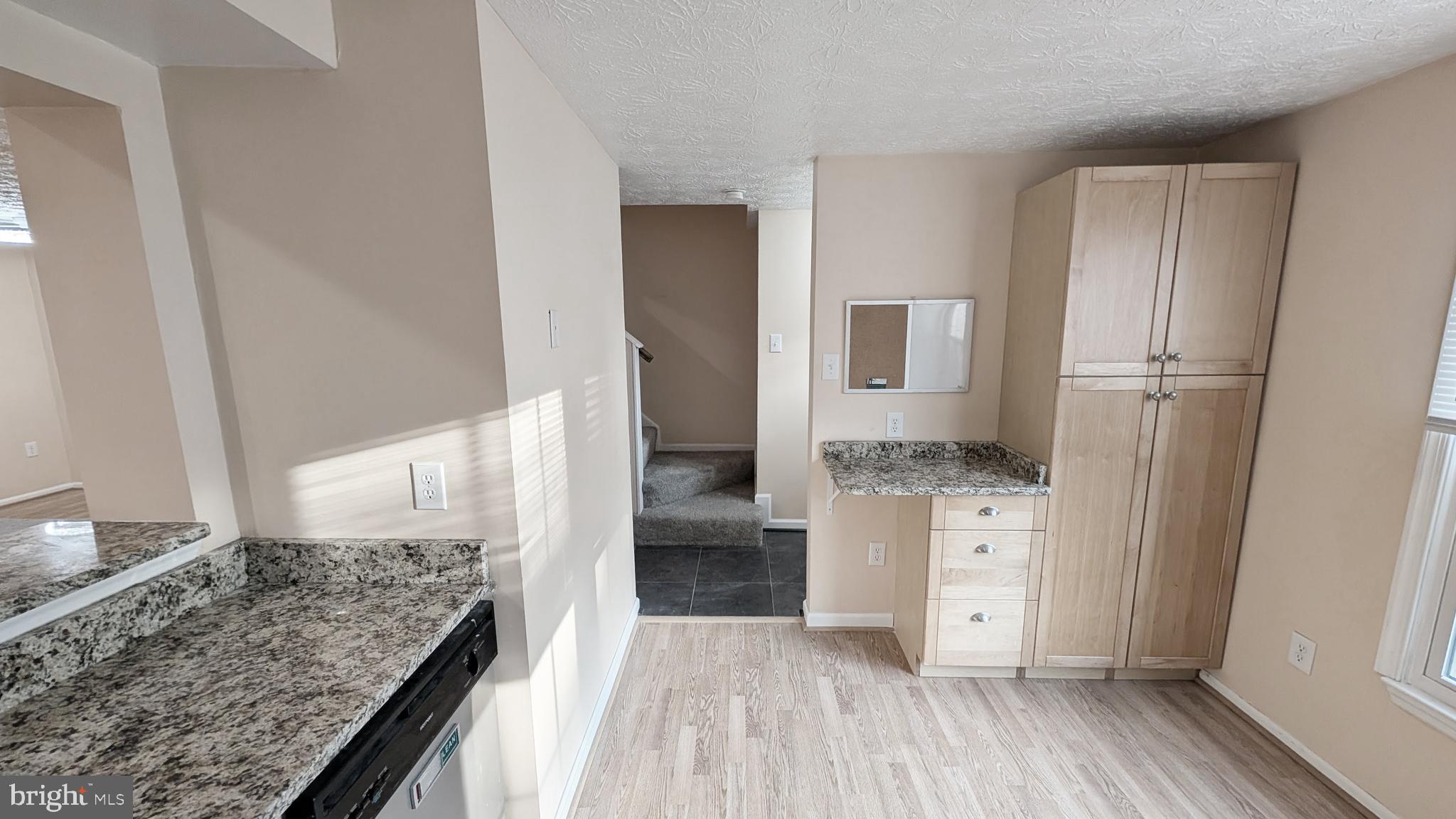 OAK POND - Residential