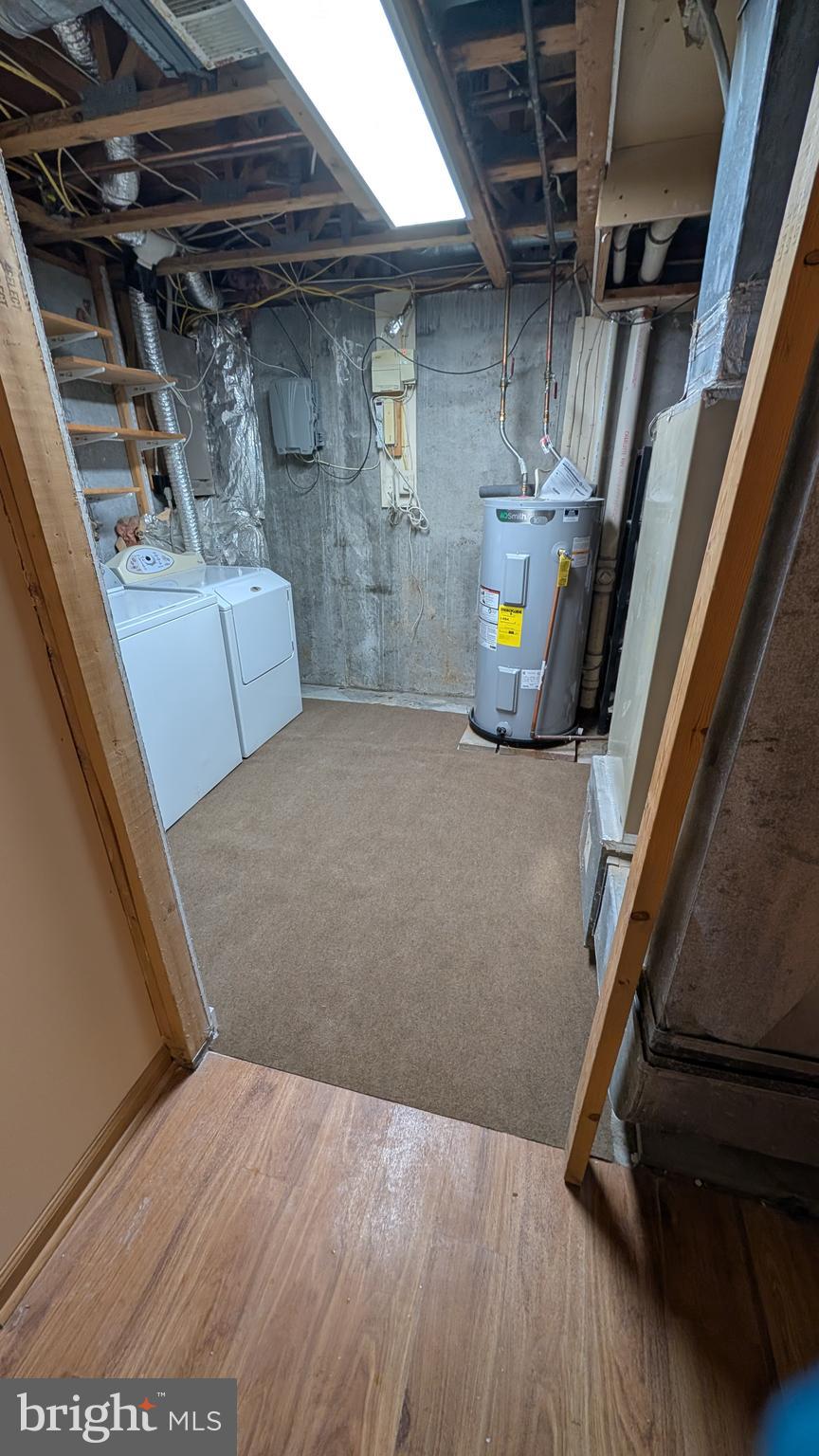 OAK POND - Residential