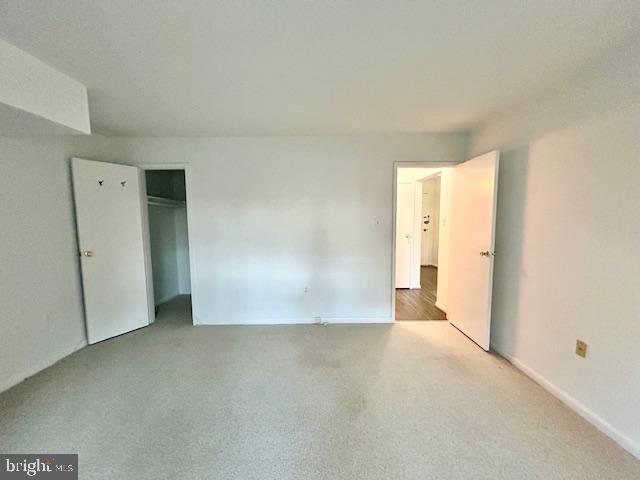 WEST SPRING - Residential Lease