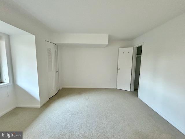 WEST SPRING - Residential Lease