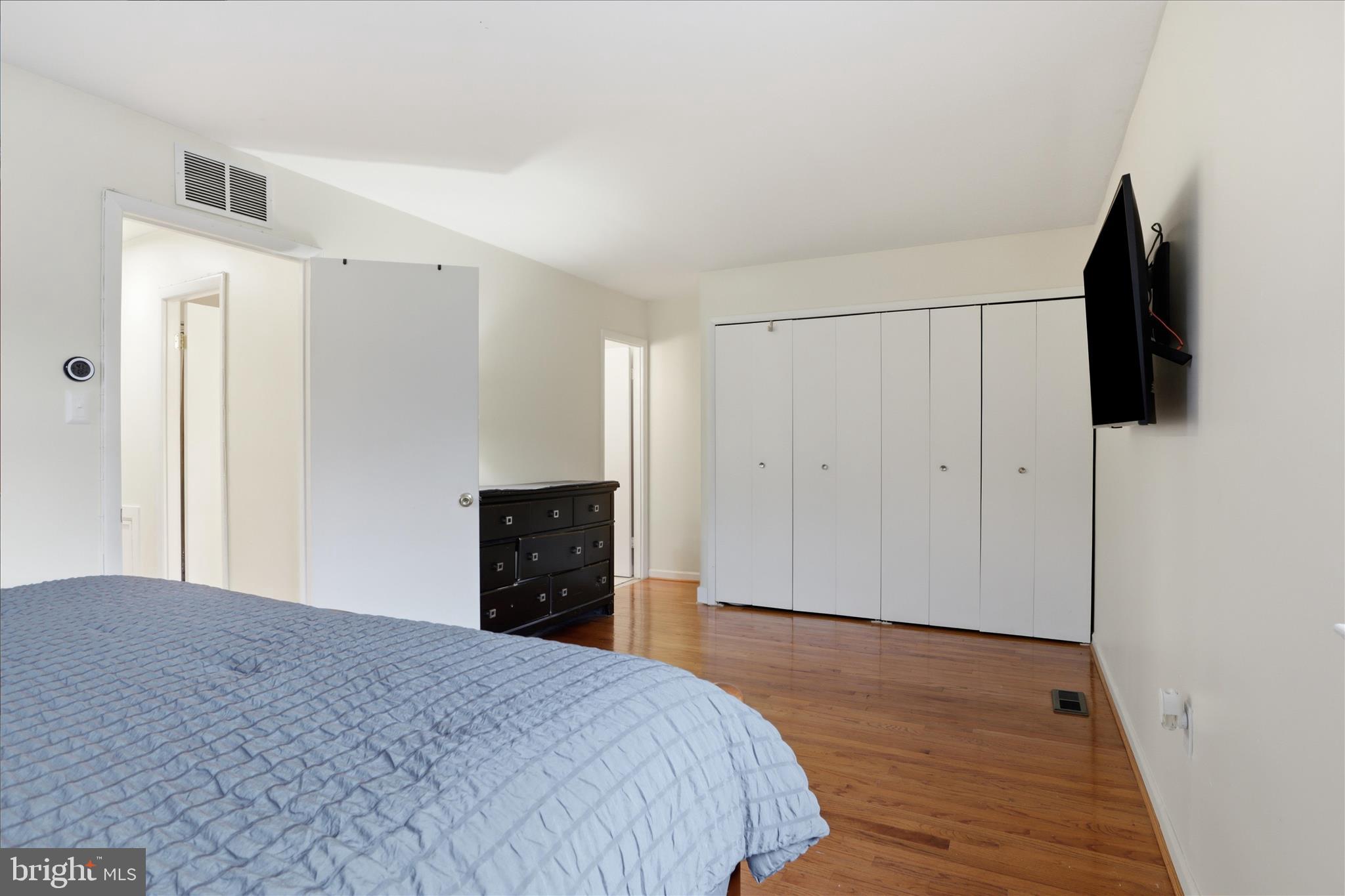 CIPRIANO WOODS - Residential