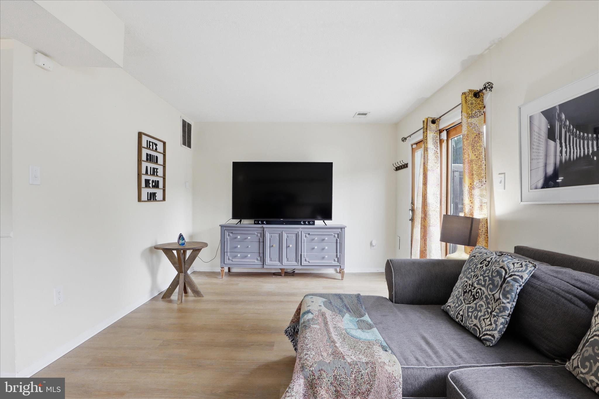 CIPRIANO WOODS - Residential