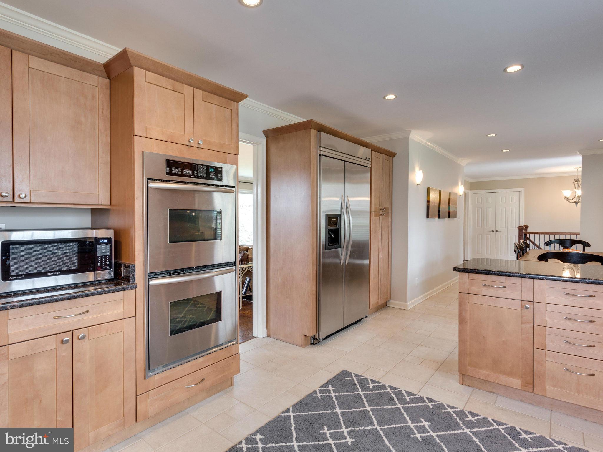 LAKE RIDGE - Residential