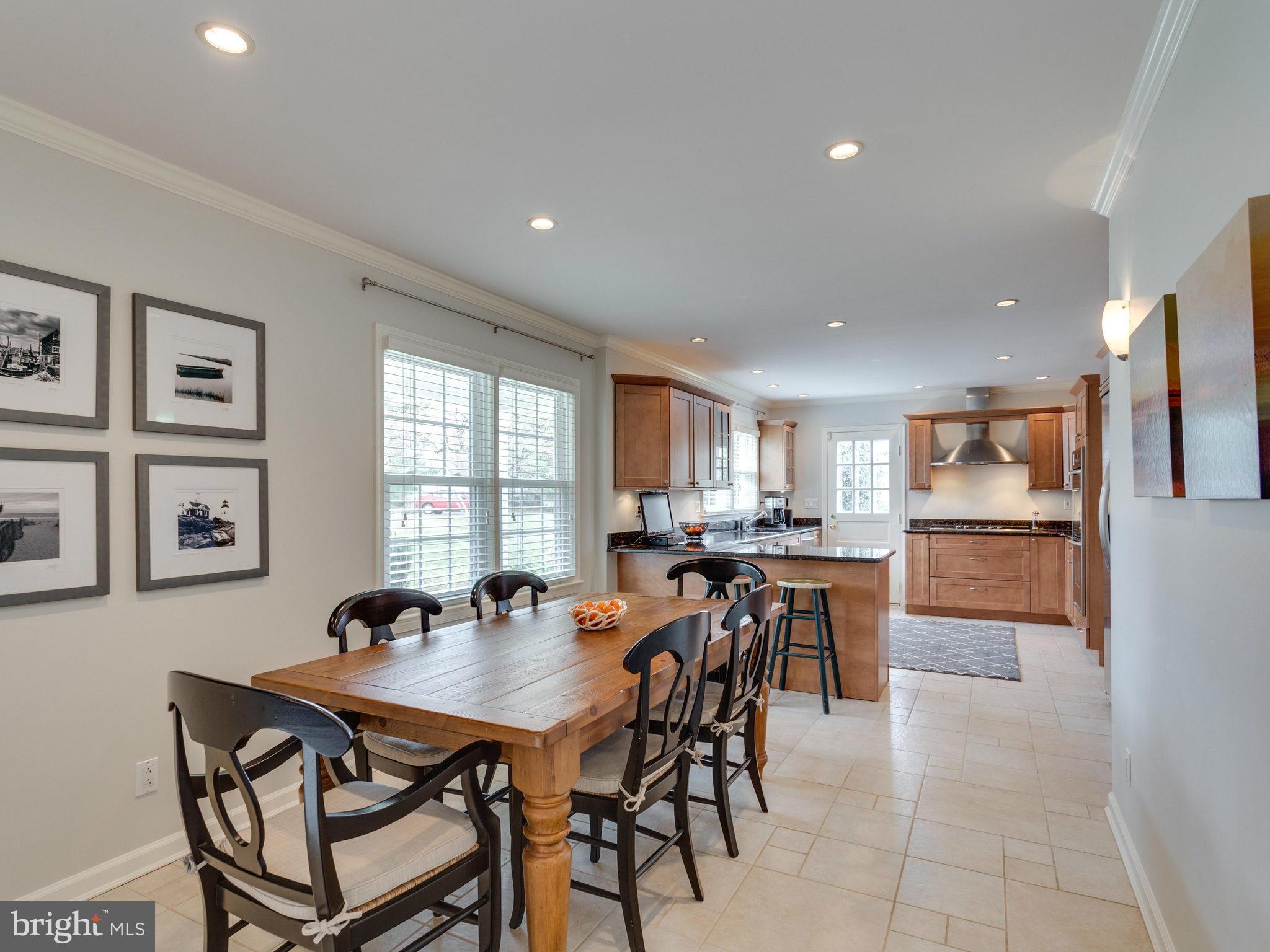 LAKE RIDGE - Residential