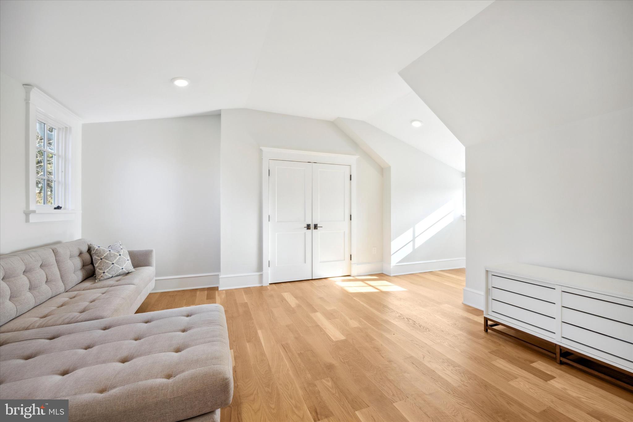 DOYLESTOWN BORO - Residential