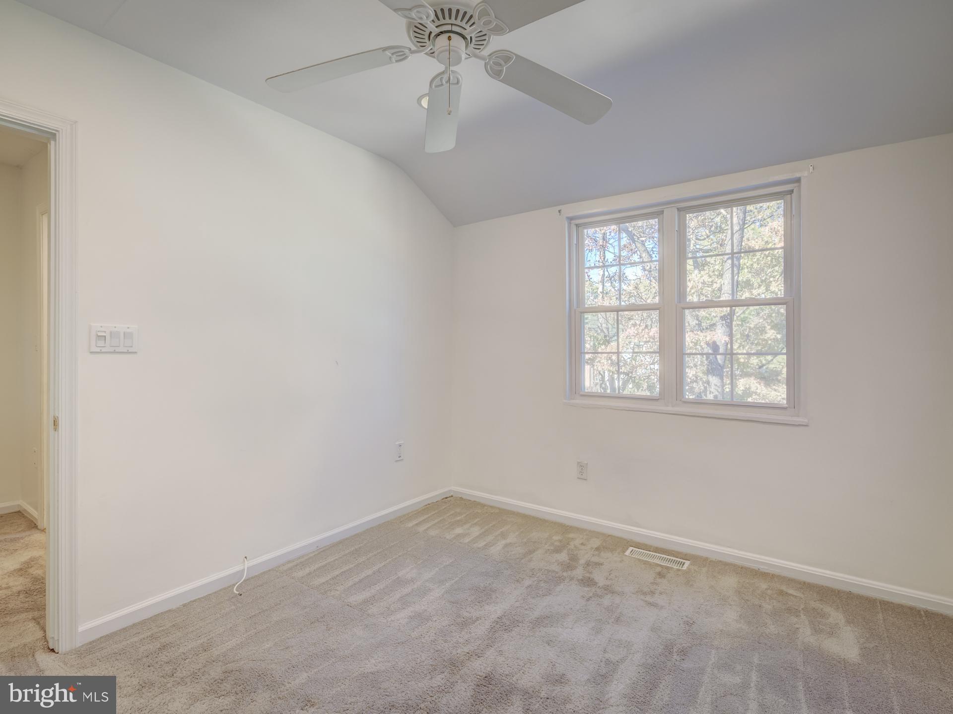 FAIRLINGTON TOWNE - Residential Lease