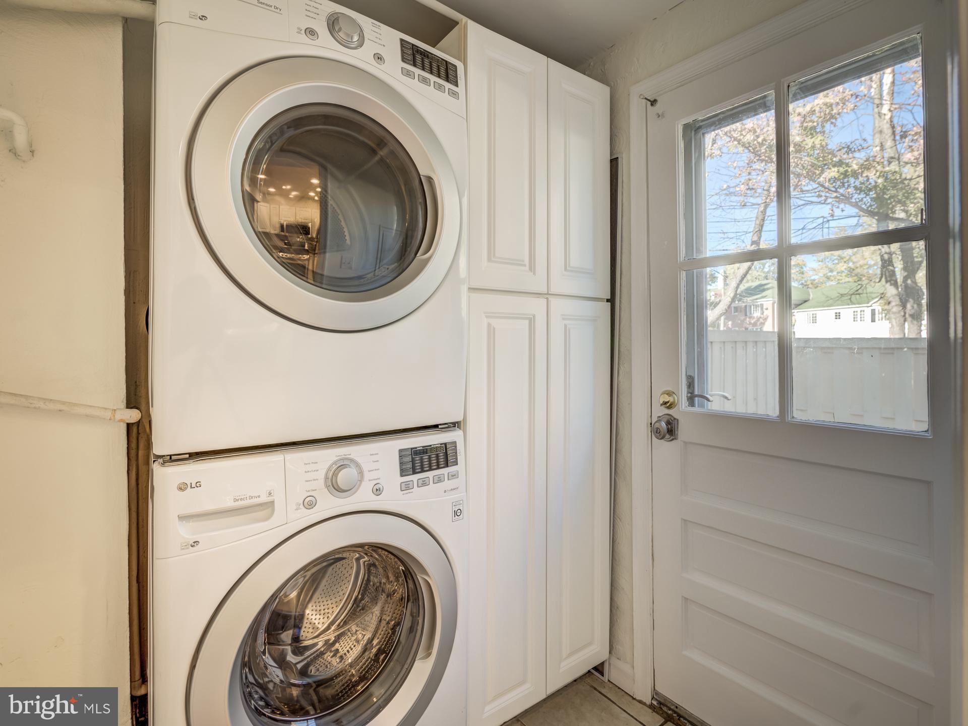 FAIRLINGTON TOWNE - Residential Lease