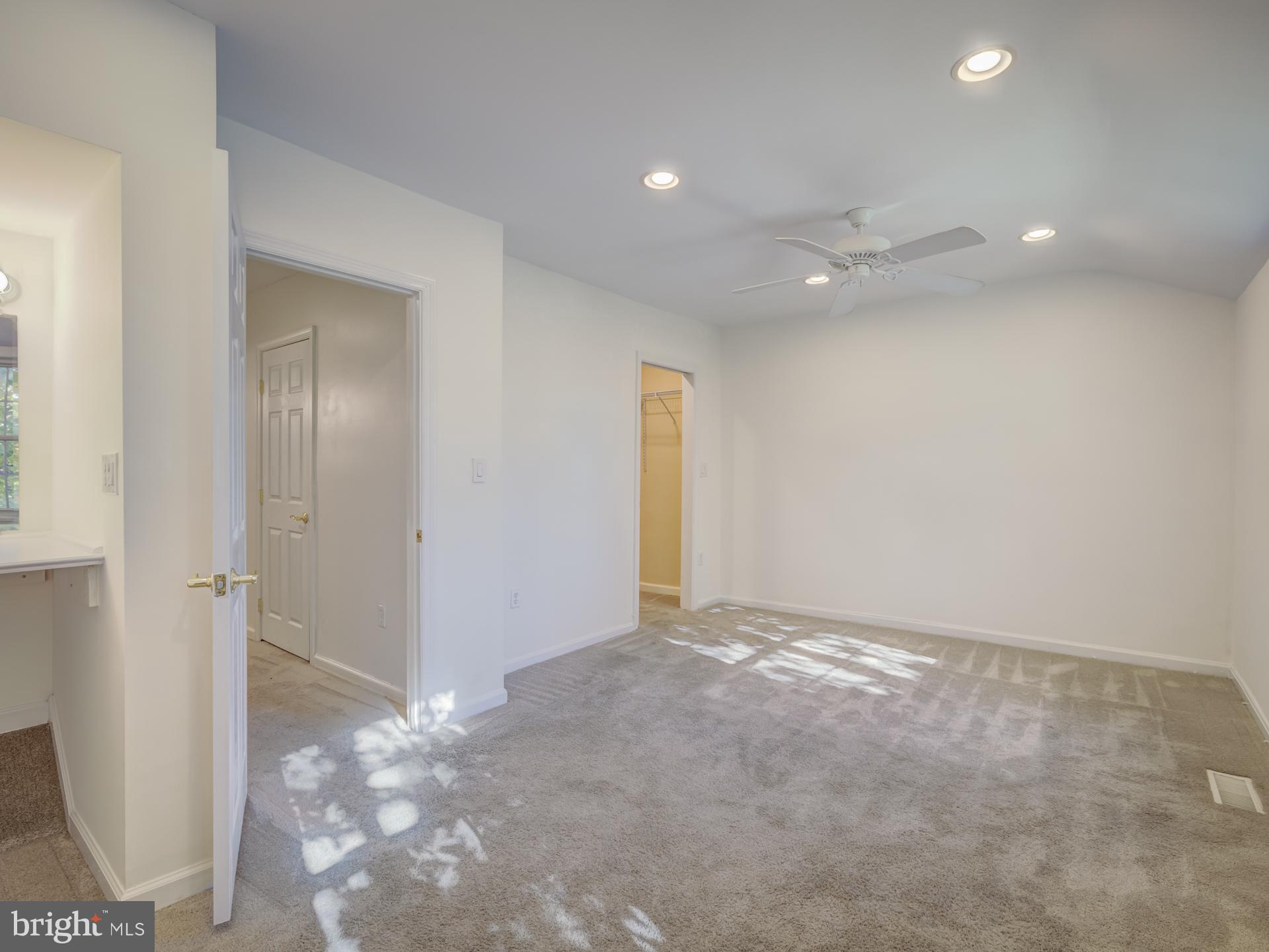 FAIRLINGTON TOWNE - Residential Lease