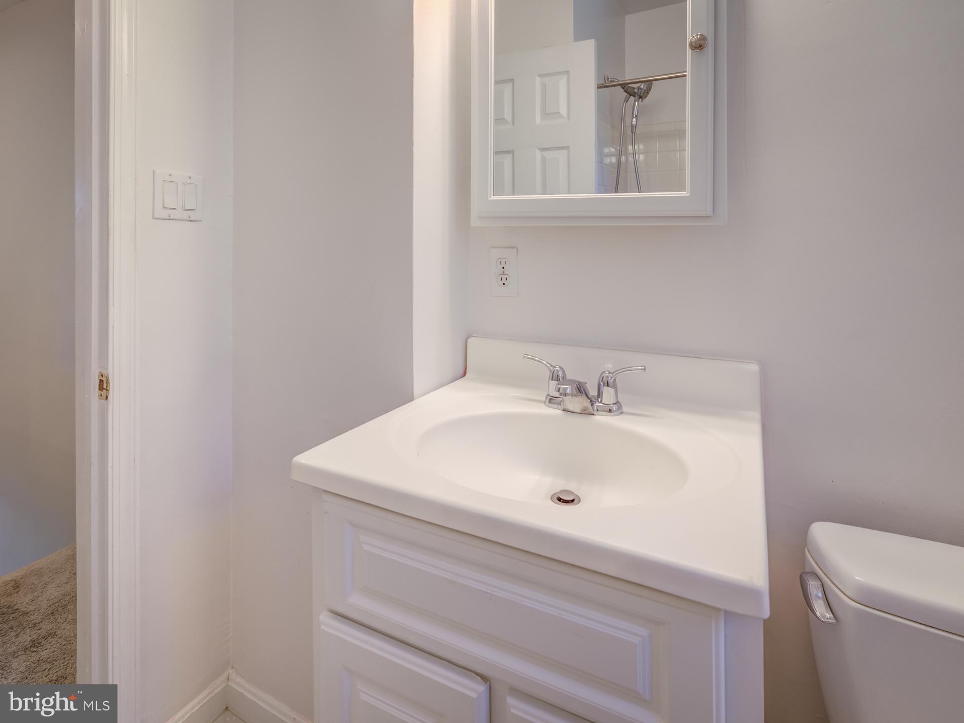 FAIRLINGTON TOWNE - Residential Lease