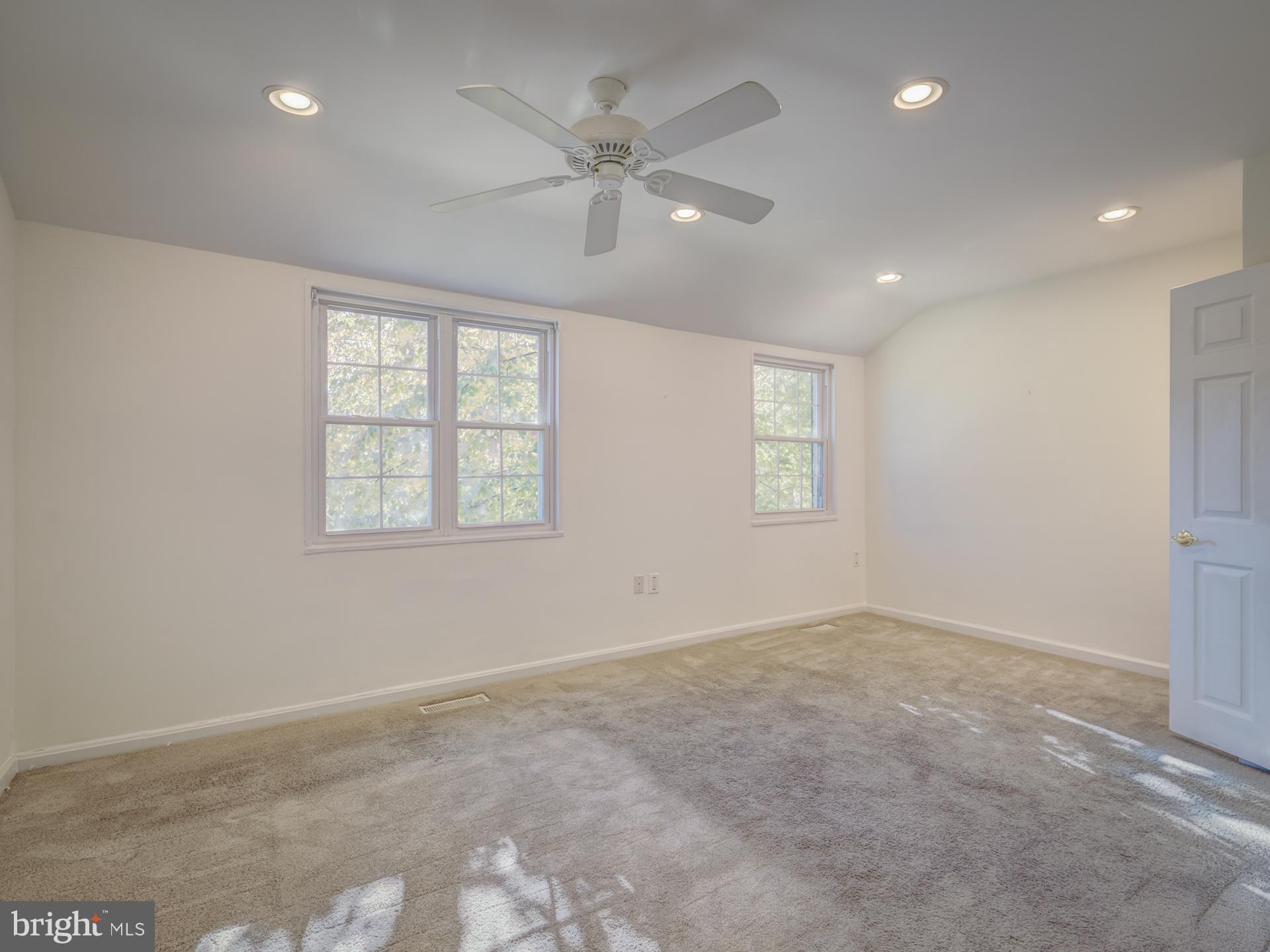 FAIRLINGTON TOWNE - Residential Lease