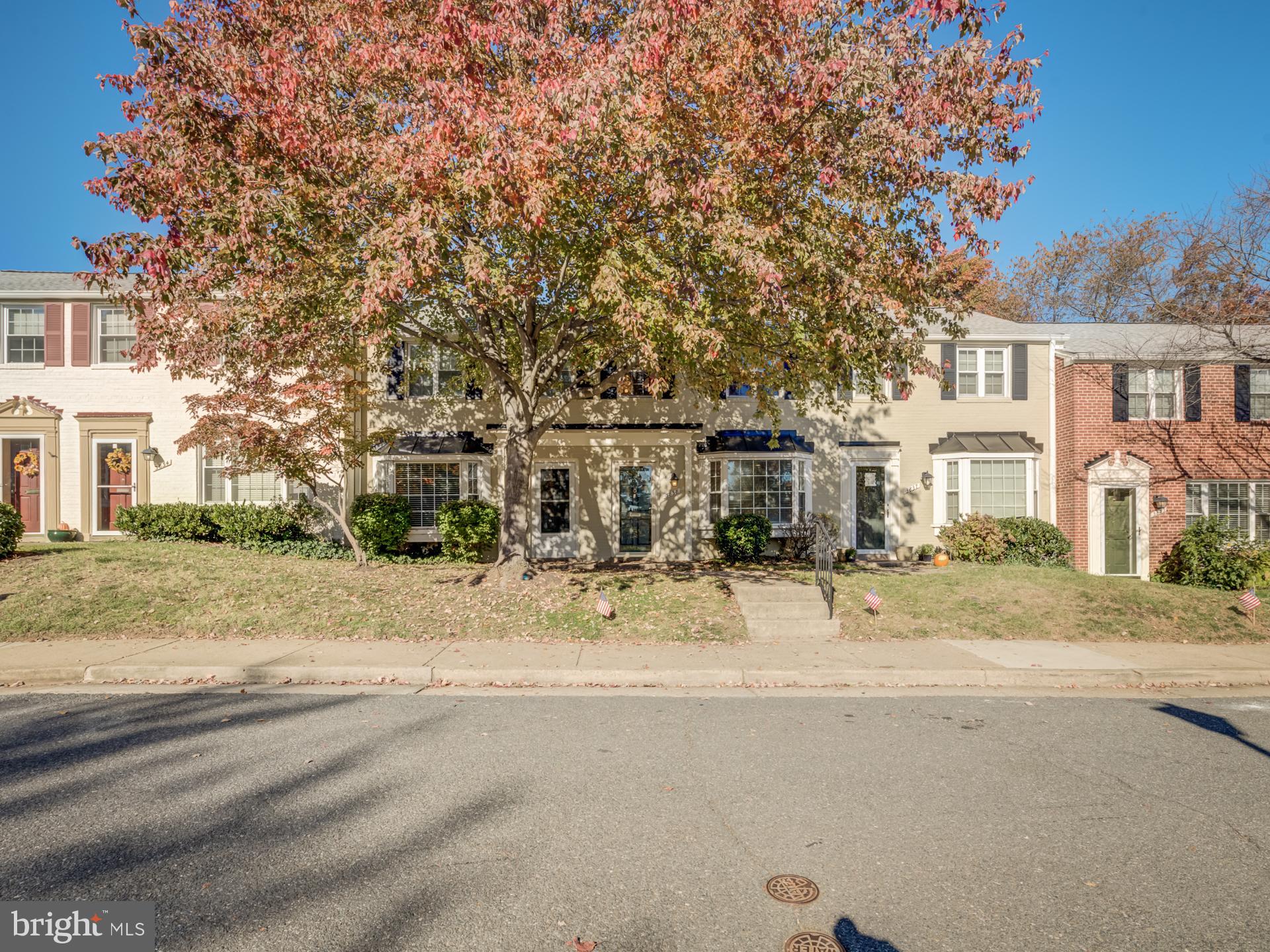 FAIRLINGTON TOWNE - Residential Lease