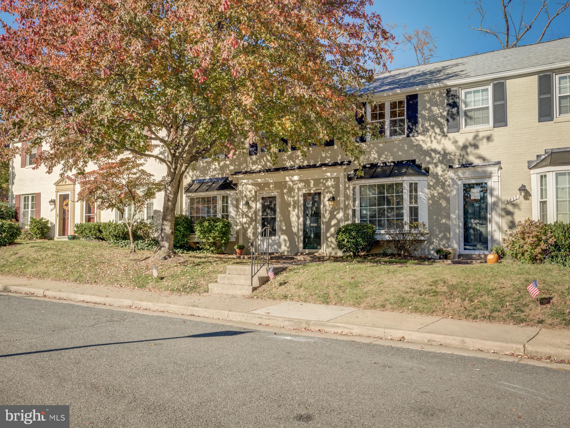 FAIRLINGTON TOWNE - Residential Lease