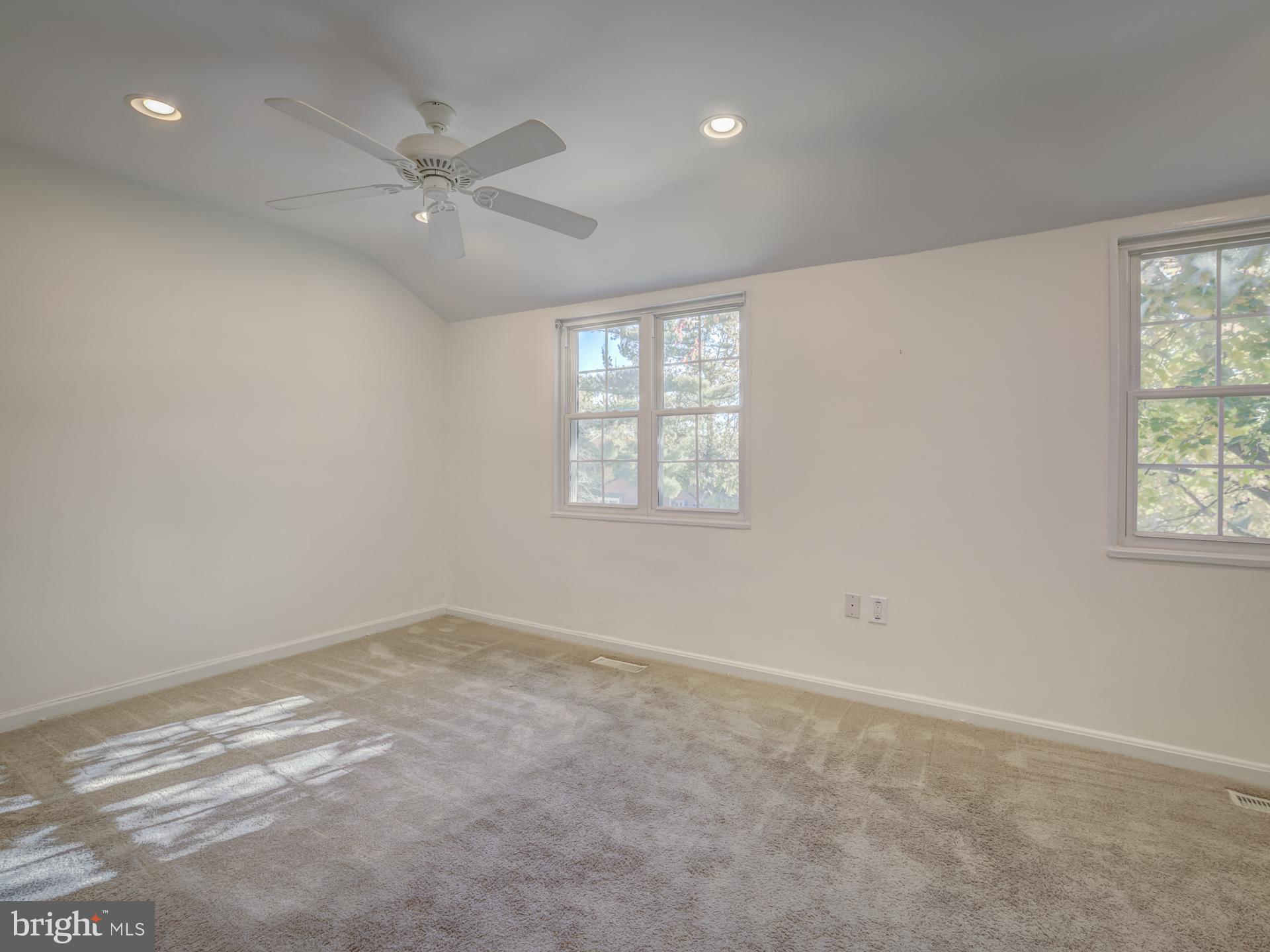 FAIRLINGTON TOWNE - Residential Lease