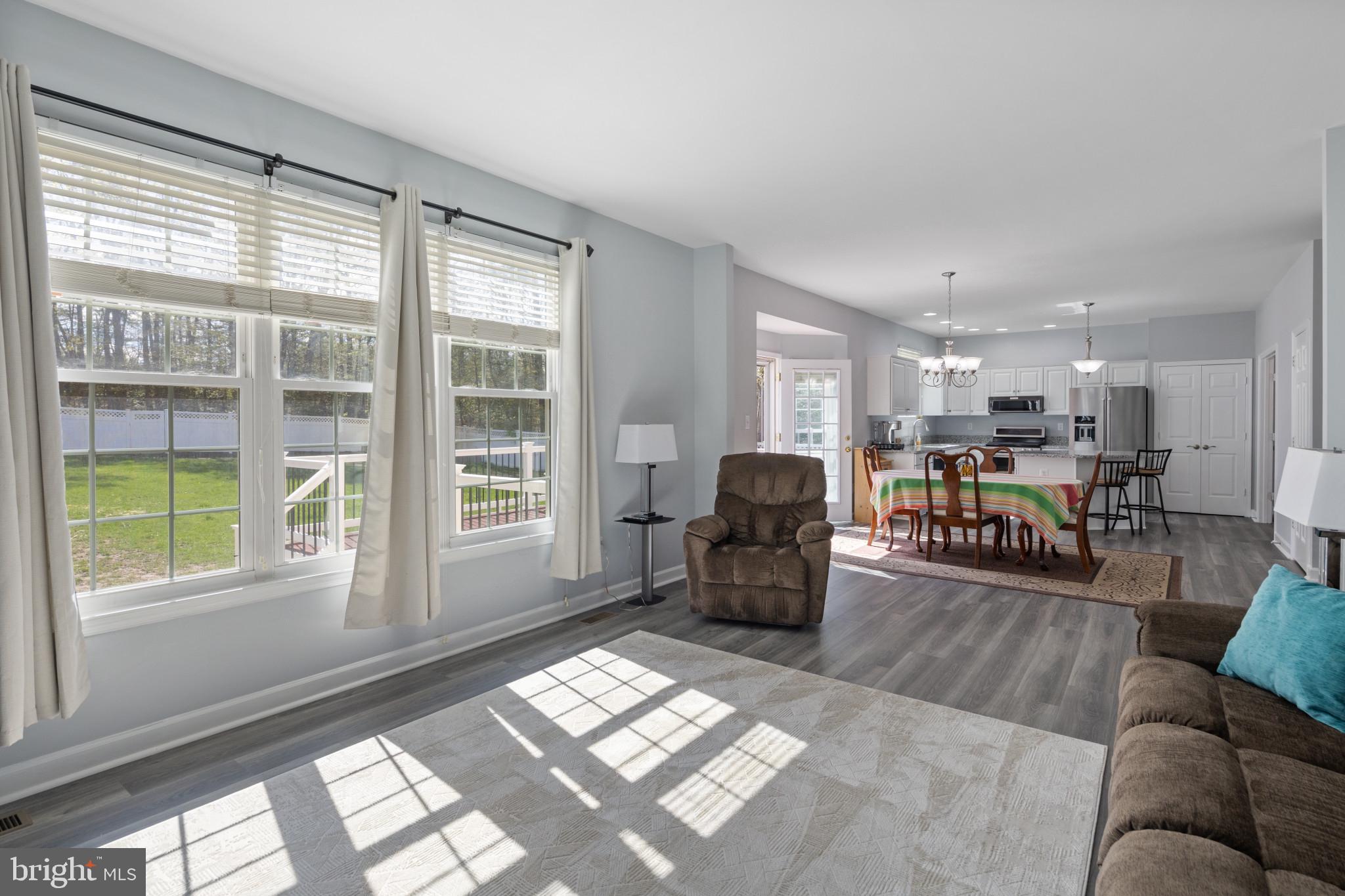 STEEPLE CHASE - Residential