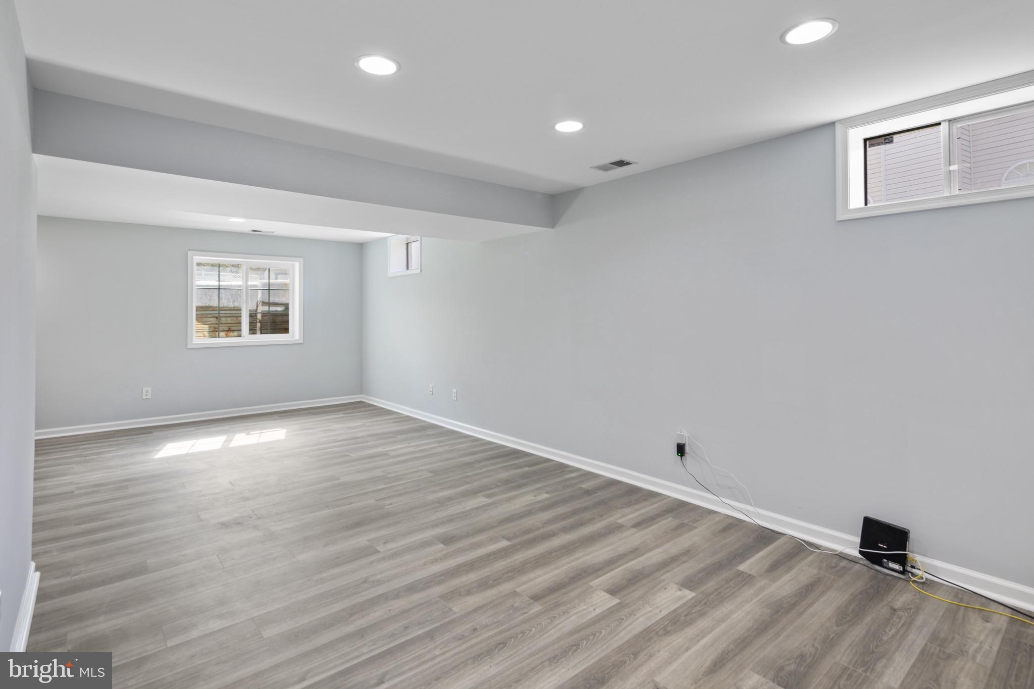 STEEPLE CHASE - Residential