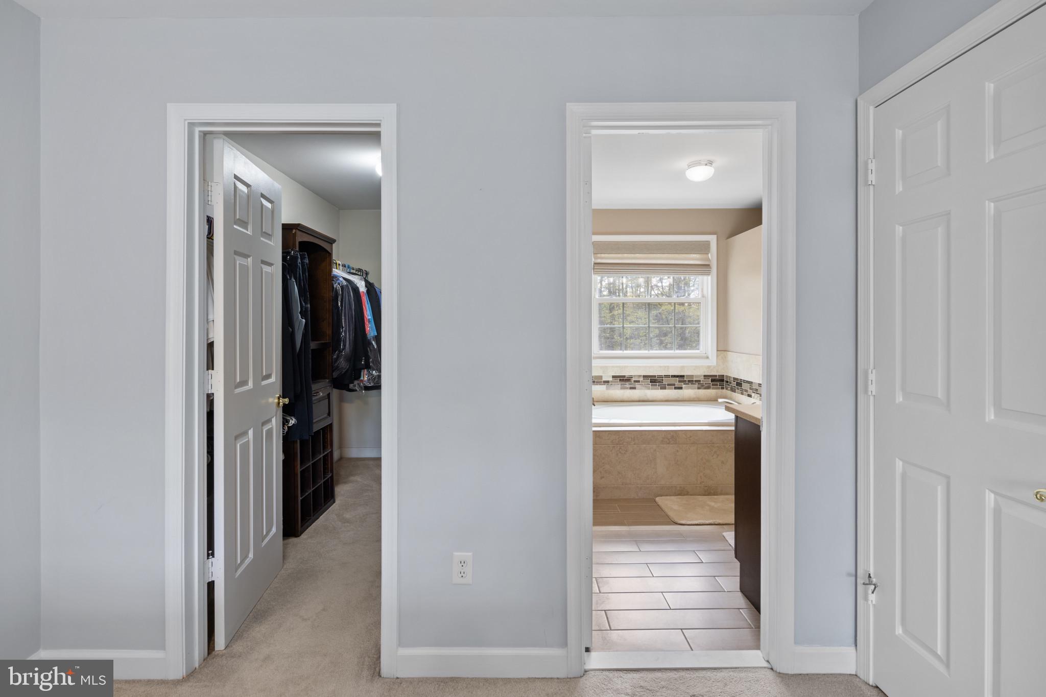 STEEPLE CHASE - Residential