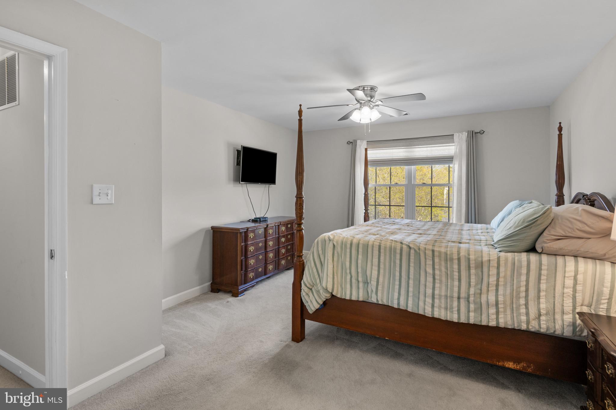 STEEPLE CHASE - Residential