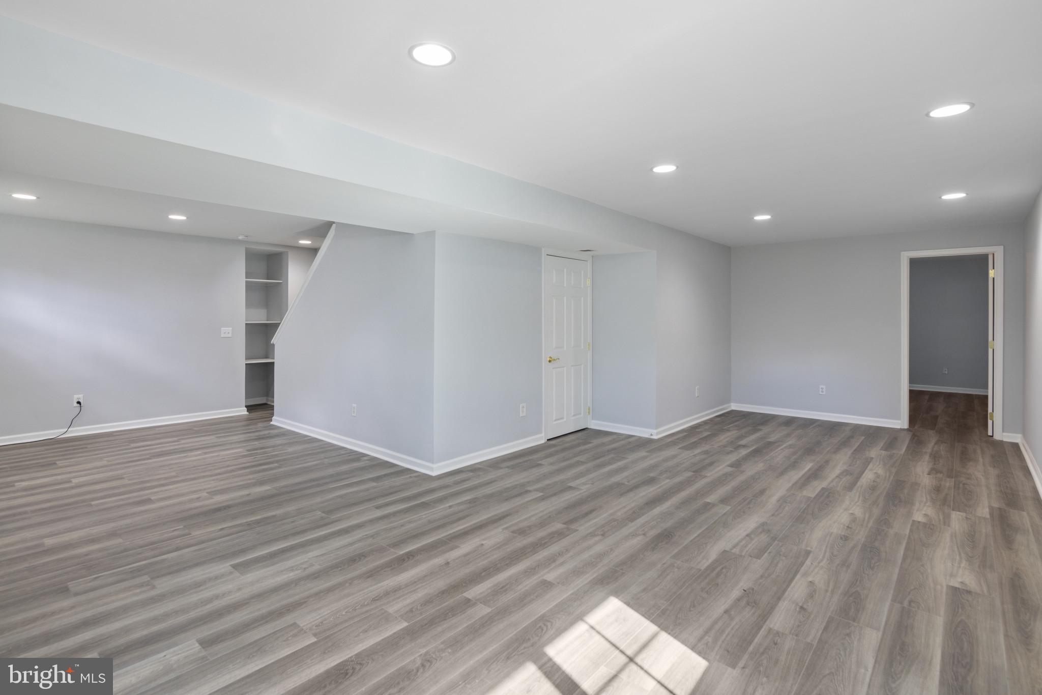 STEEPLE CHASE - Residential