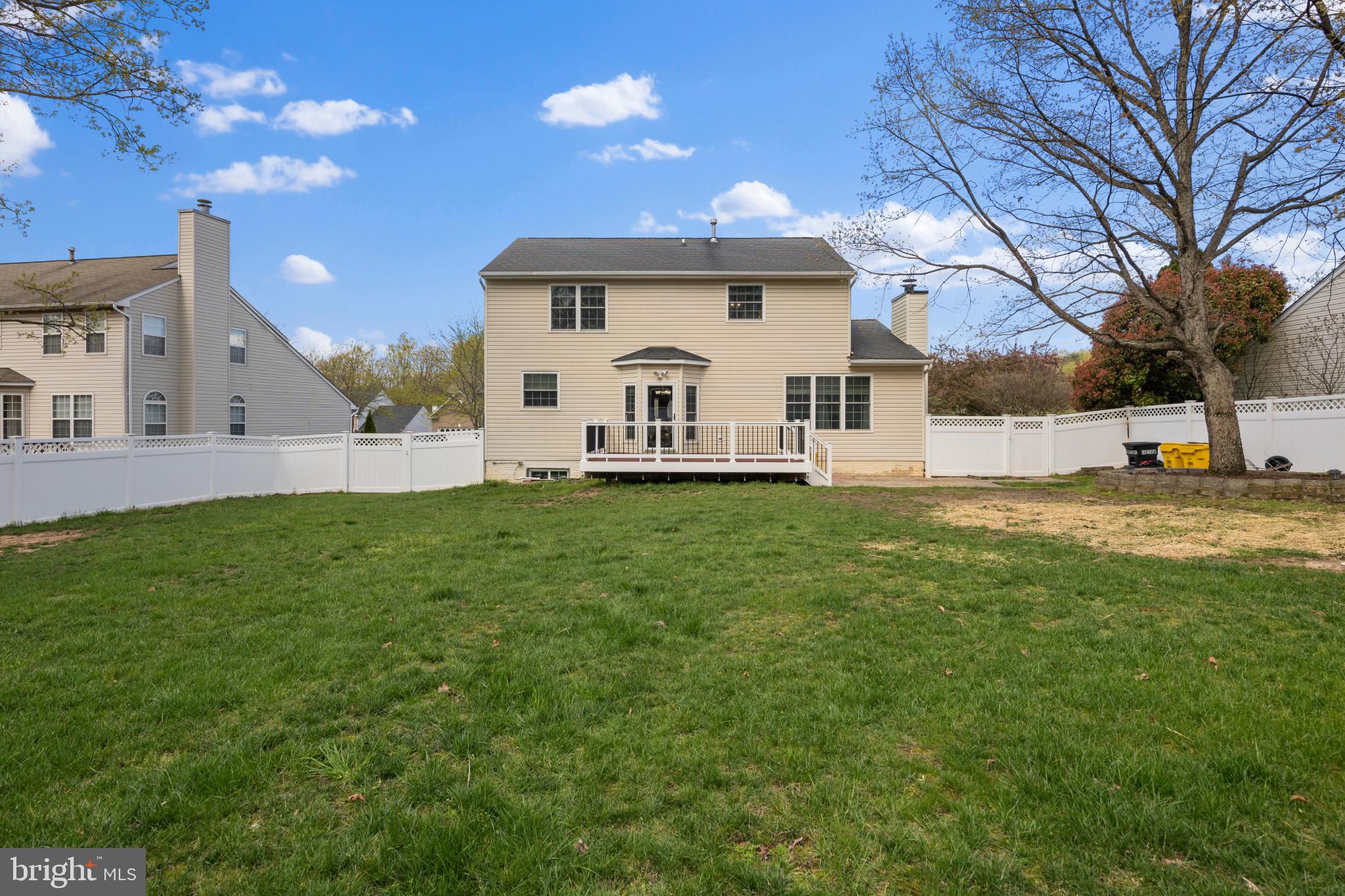 STEEPLE CHASE - Residential