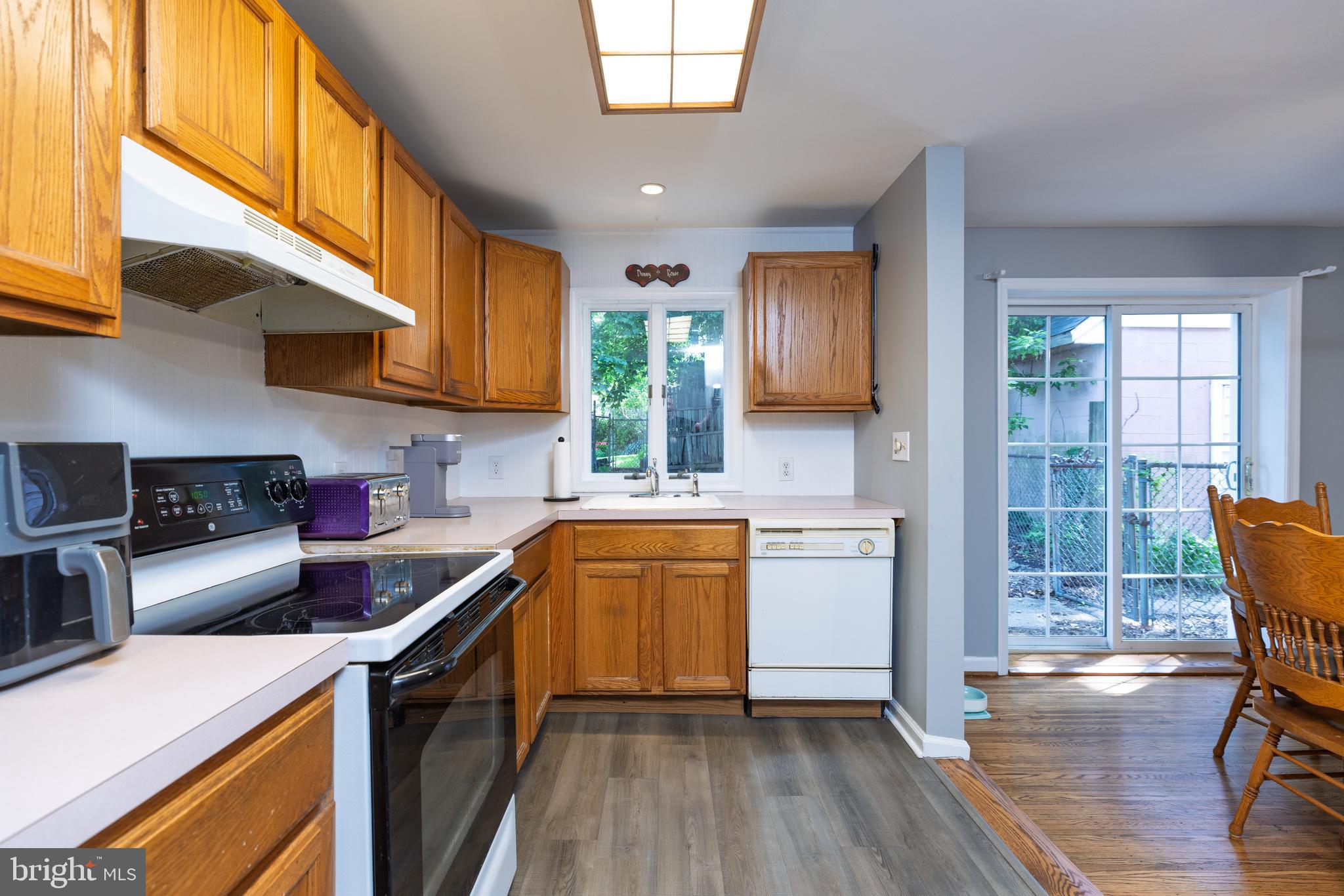 BEVERLY HILLS - Residential