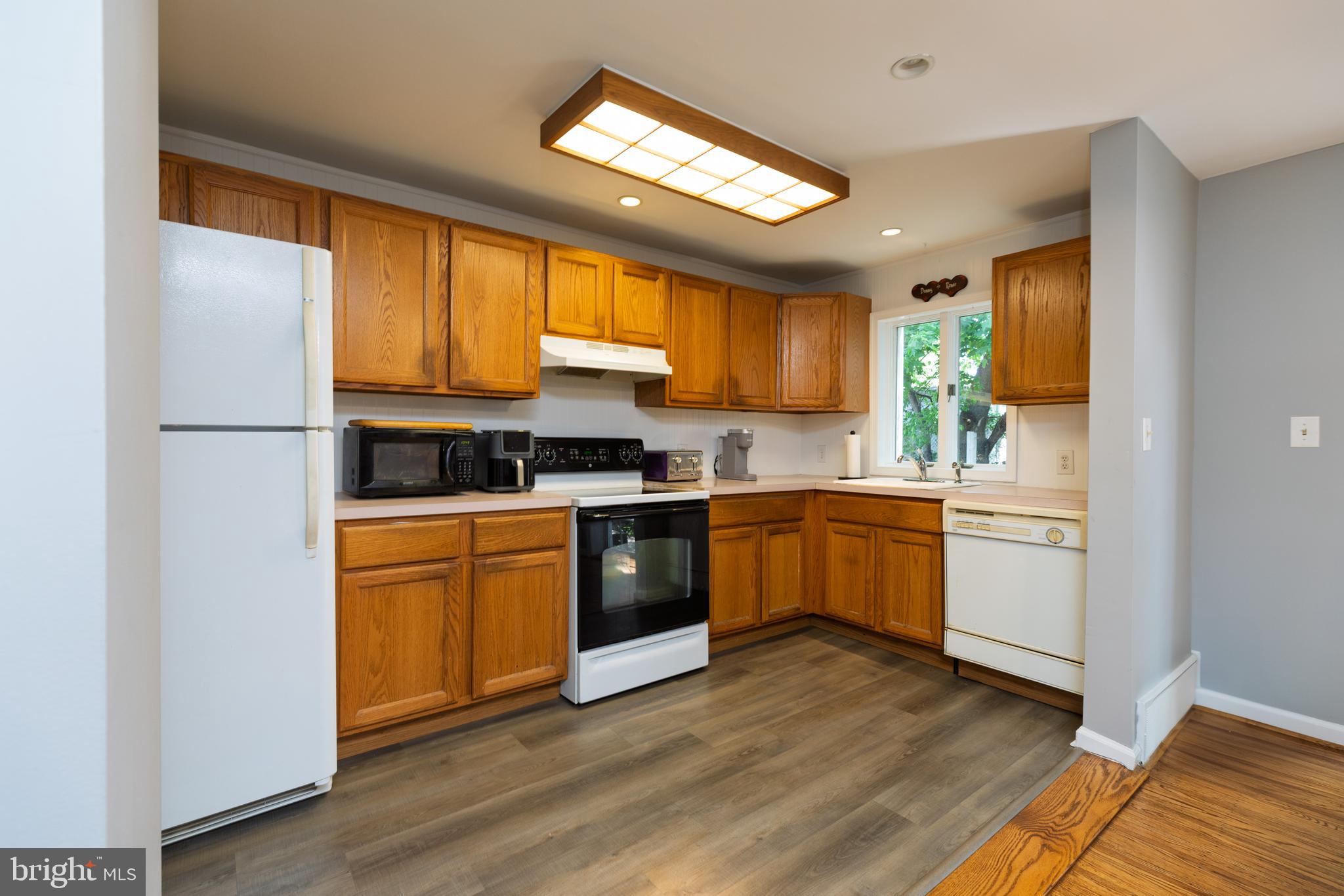 BEVERLY HILLS - Residential