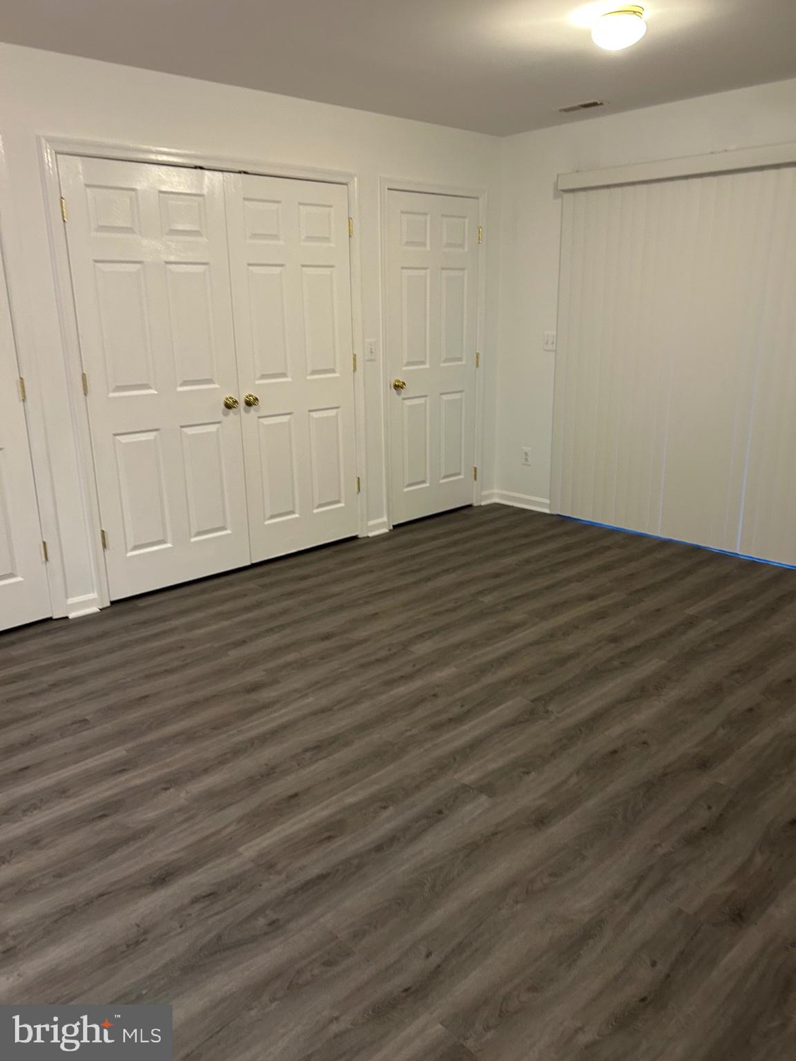 MIDDLE RIVER - Residential