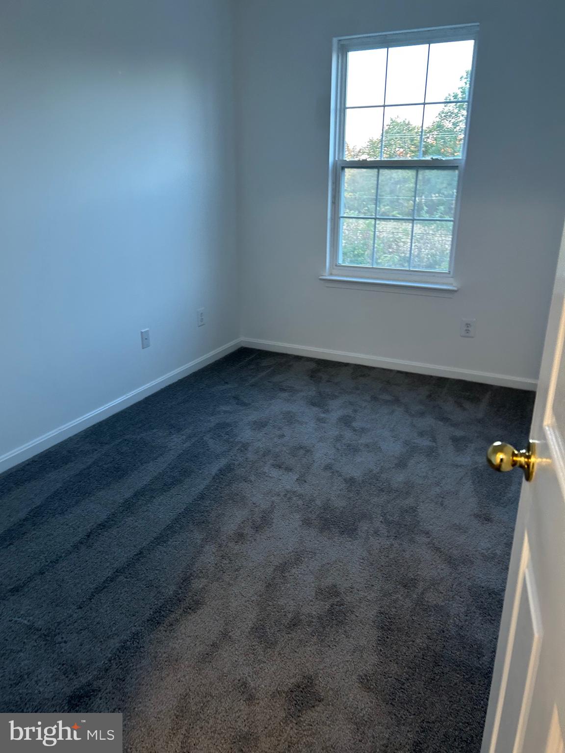 MIDDLE RIVER - Residential