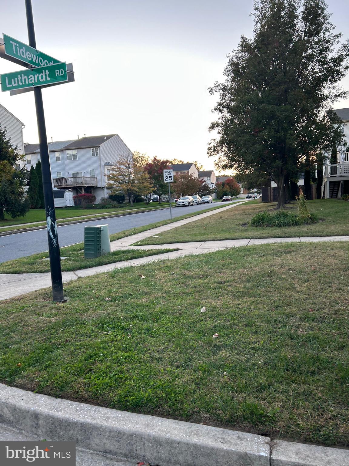 MIDDLE RIVER - Residential