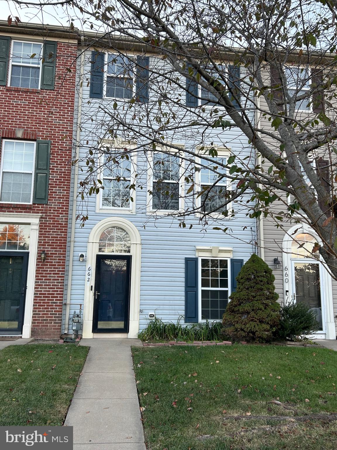 MIDDLE RIVER - Residential